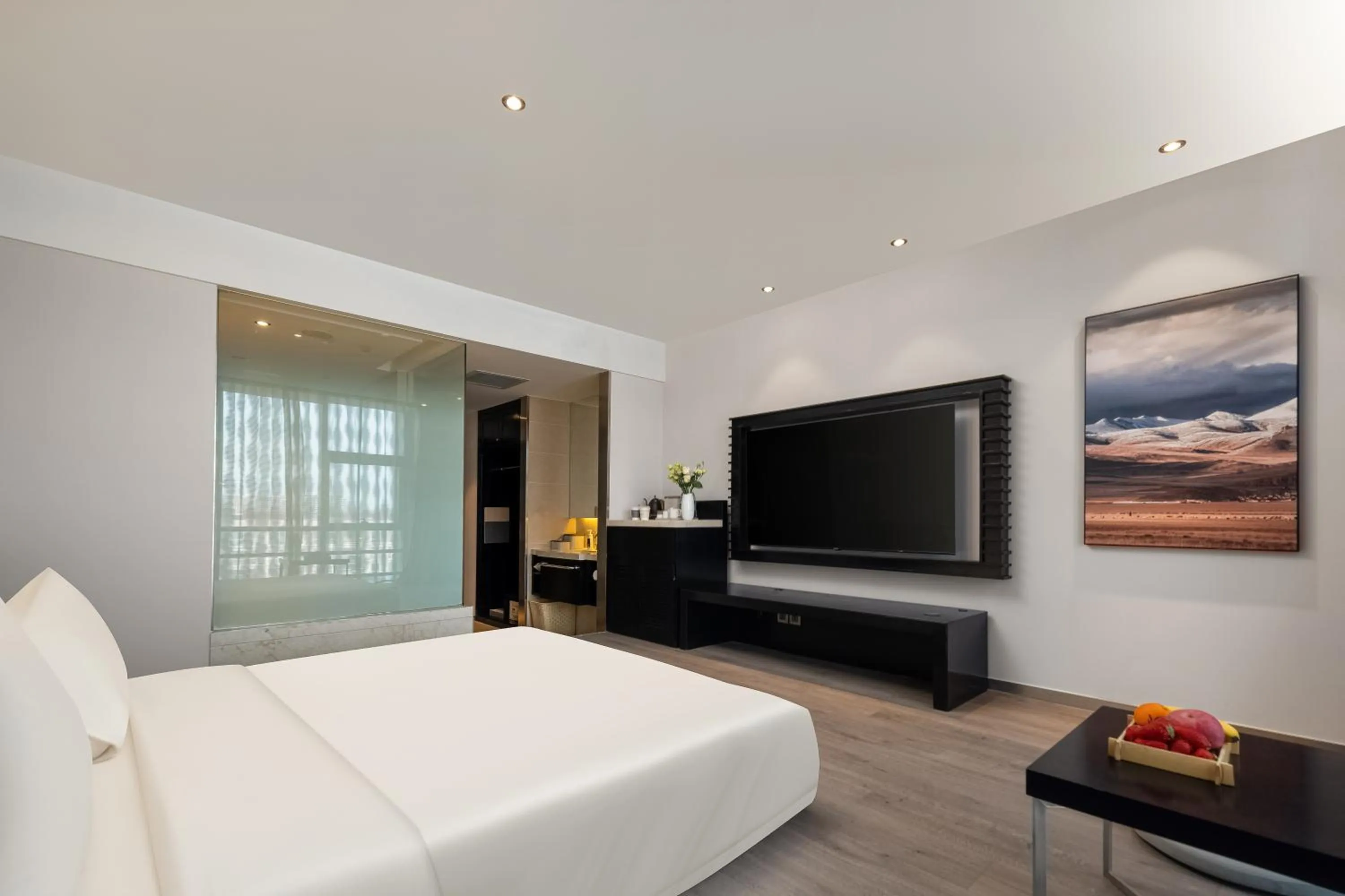 Communal lounge/ TV room, Bed in Atour X Hotel Shanghai International Tourism and Resort Safari Park