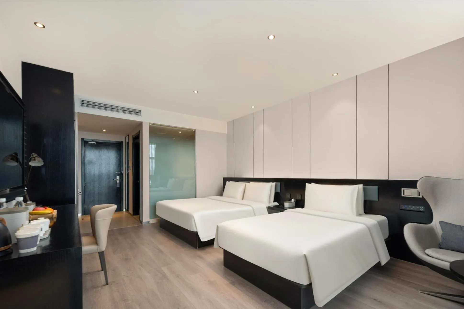 Photo of the whole room, Bed in Atour X Hotel Shanghai International Tourism and Resort Safari Park