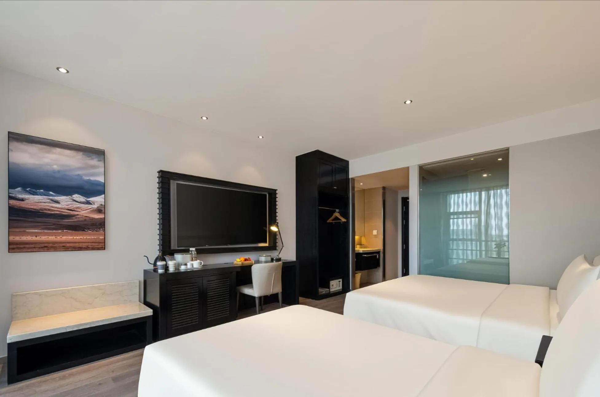 Photo of the whole room, Bed in Atour X Hotel Shanghai International Tourism and Resort Safari Park