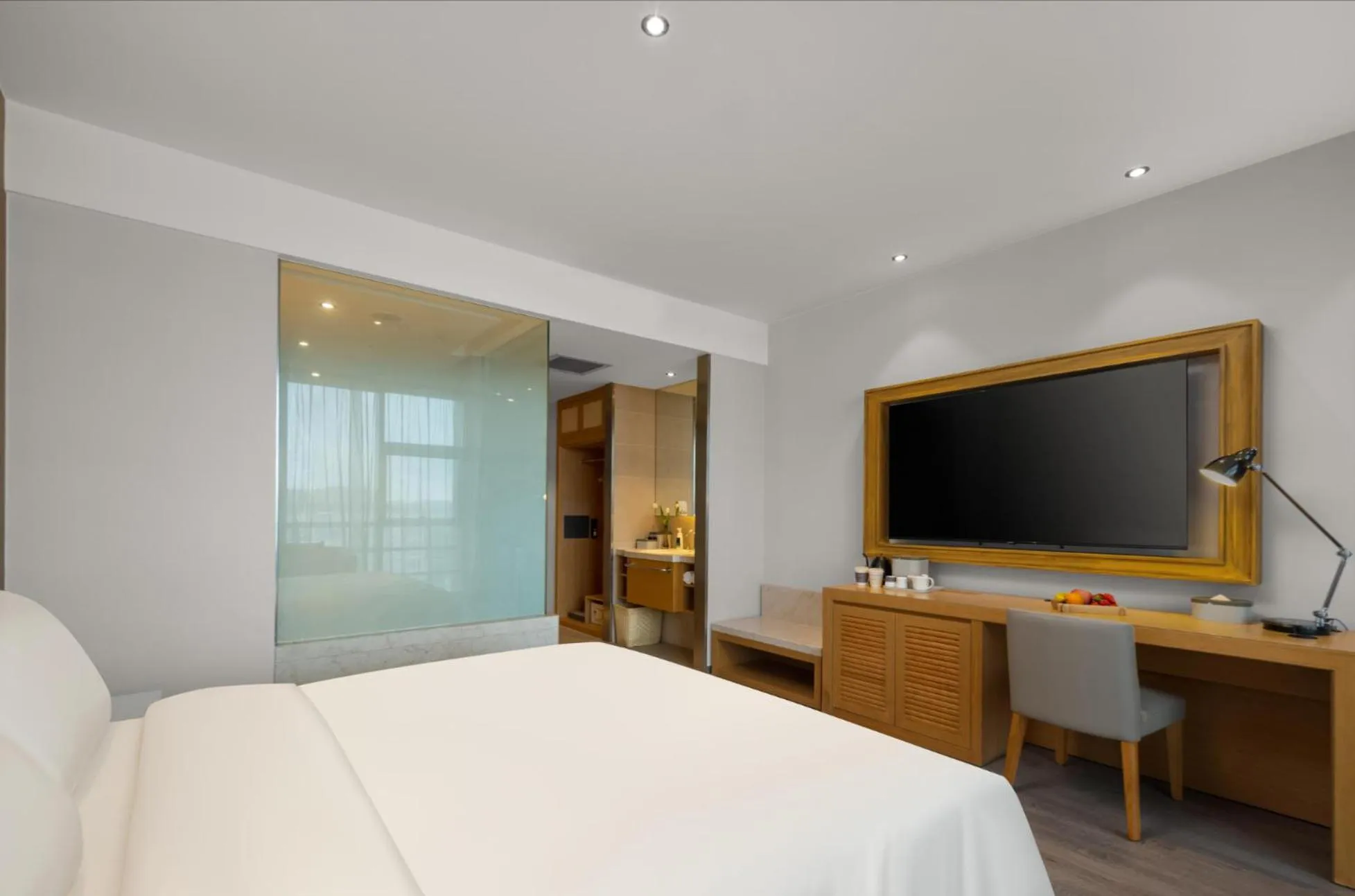 Photo of the whole room, Bed in Atour X Hotel Shanghai International Tourism and Resort Safari Park