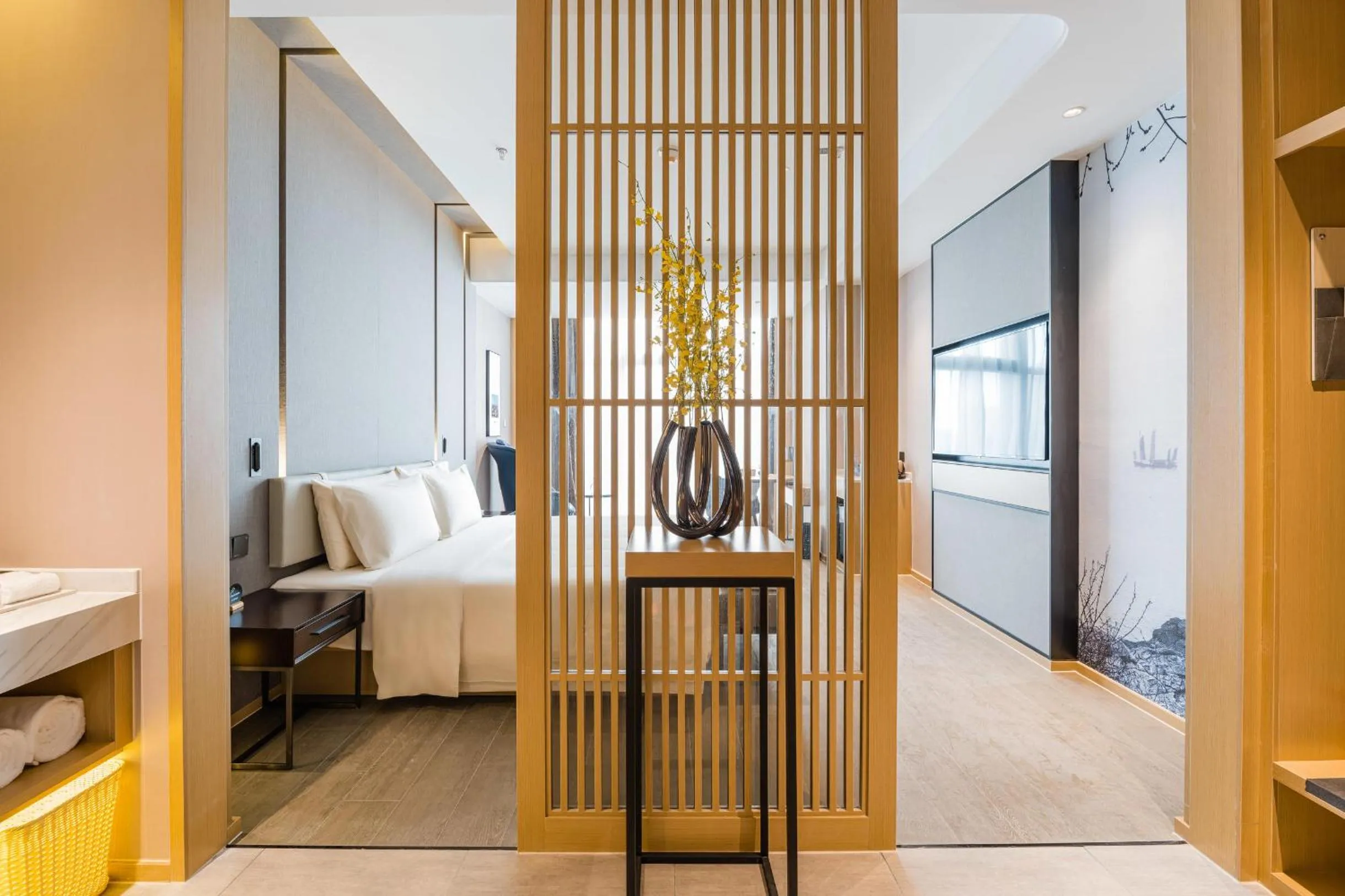 Bed in Atour Hotel Wuxi Coast City