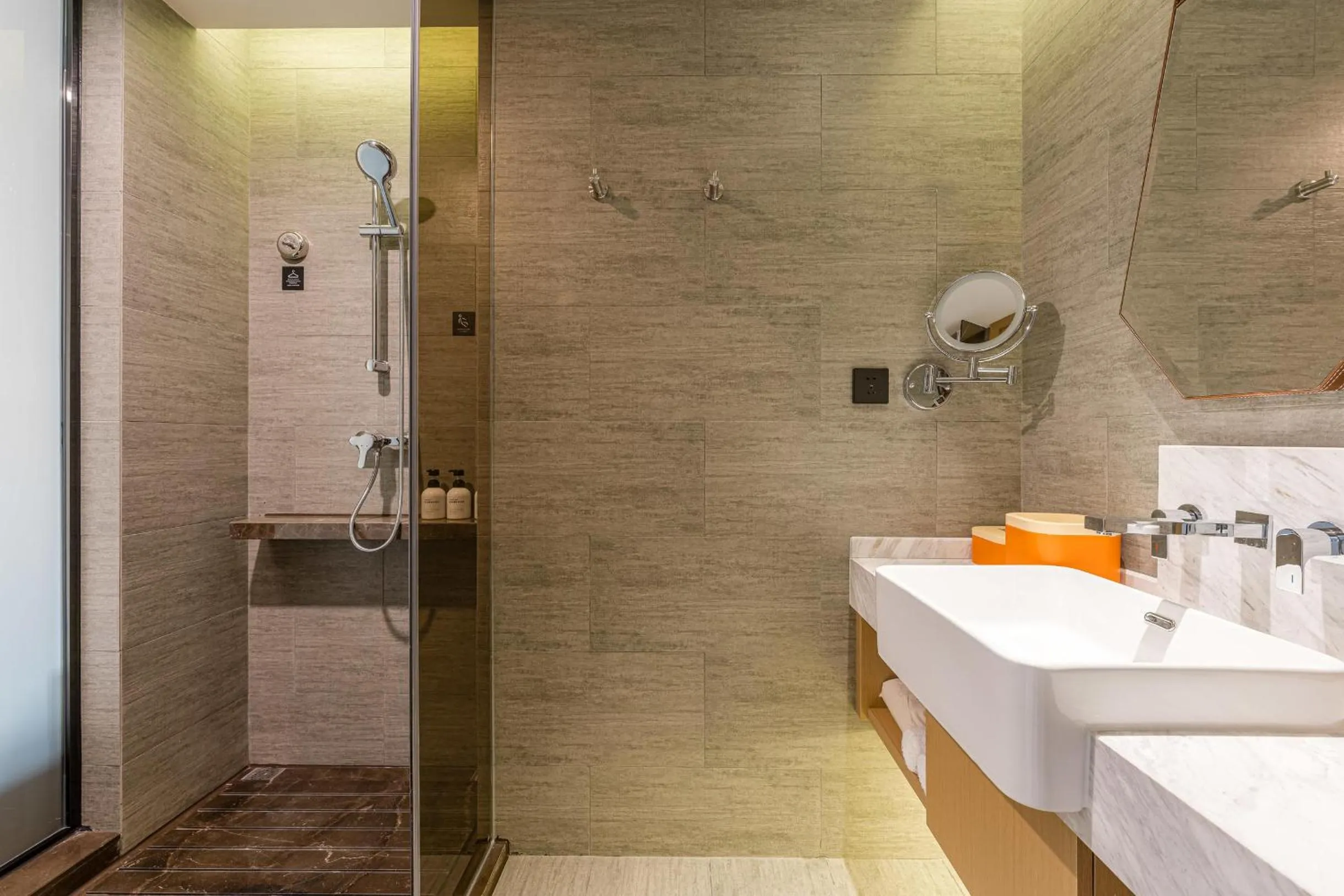 Atour Hotel Changzhou Wujin Science and Education City