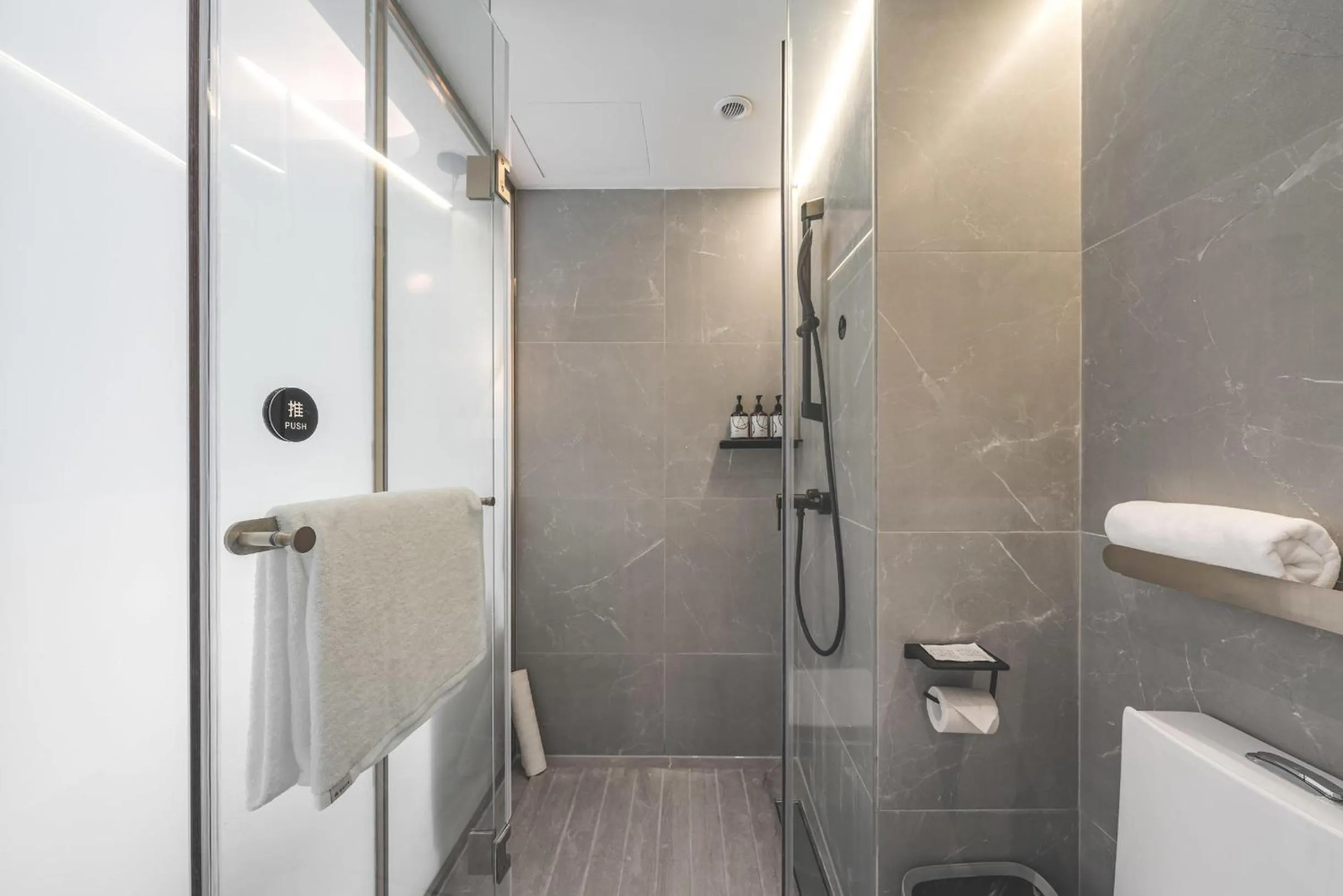 Atour Light Hotel Hangzhou Xiasha