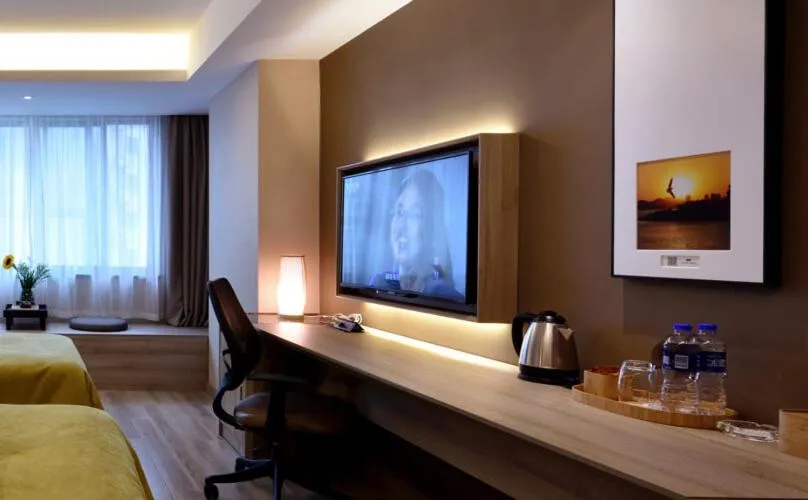 Atour Hotel Dalian Zhongshan Square