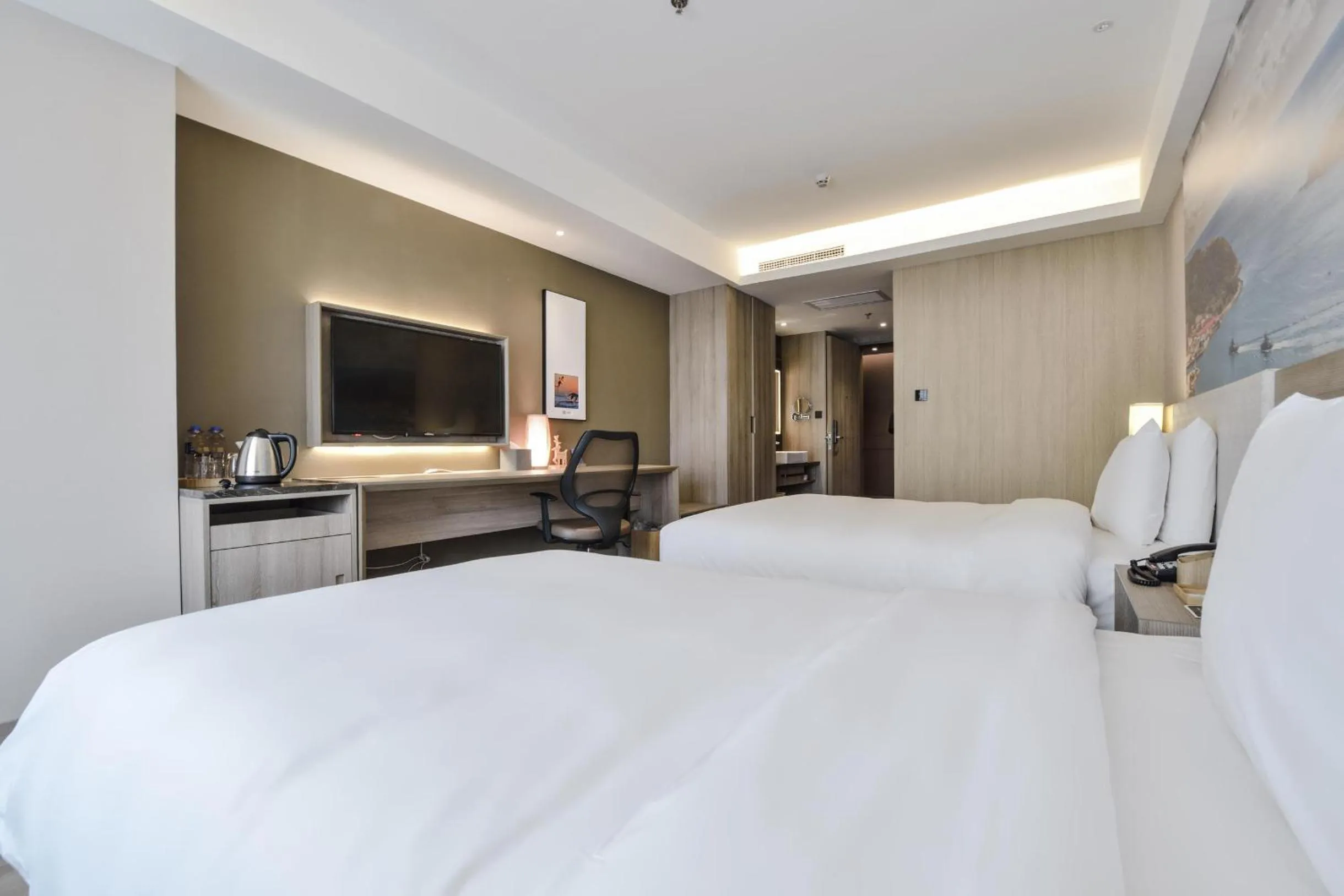 Bed in Atour Hotel Dalian Zhongshan Square