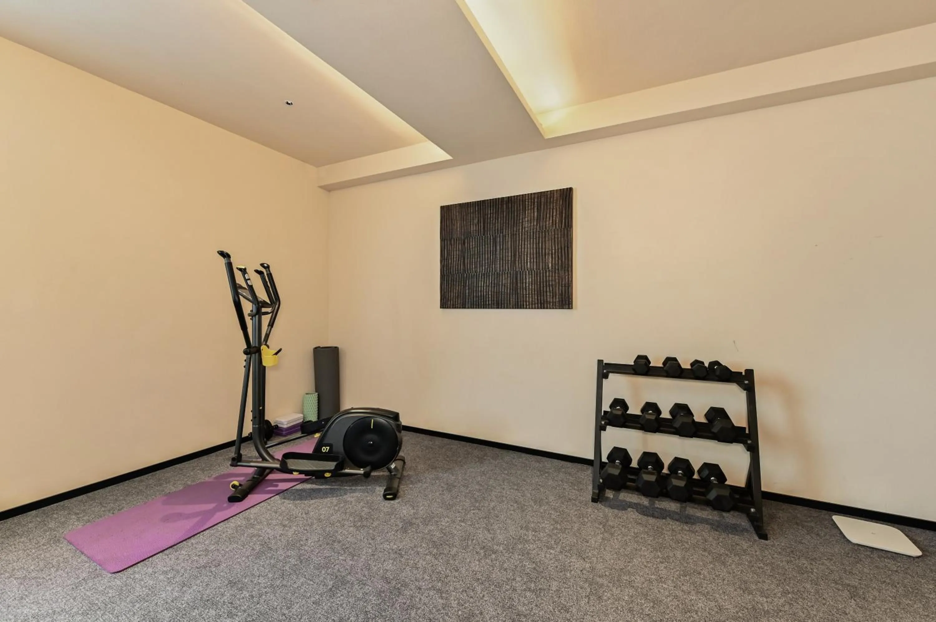 Fitness centre/facilities in Atour Hotel Dalian Zhongshan Square