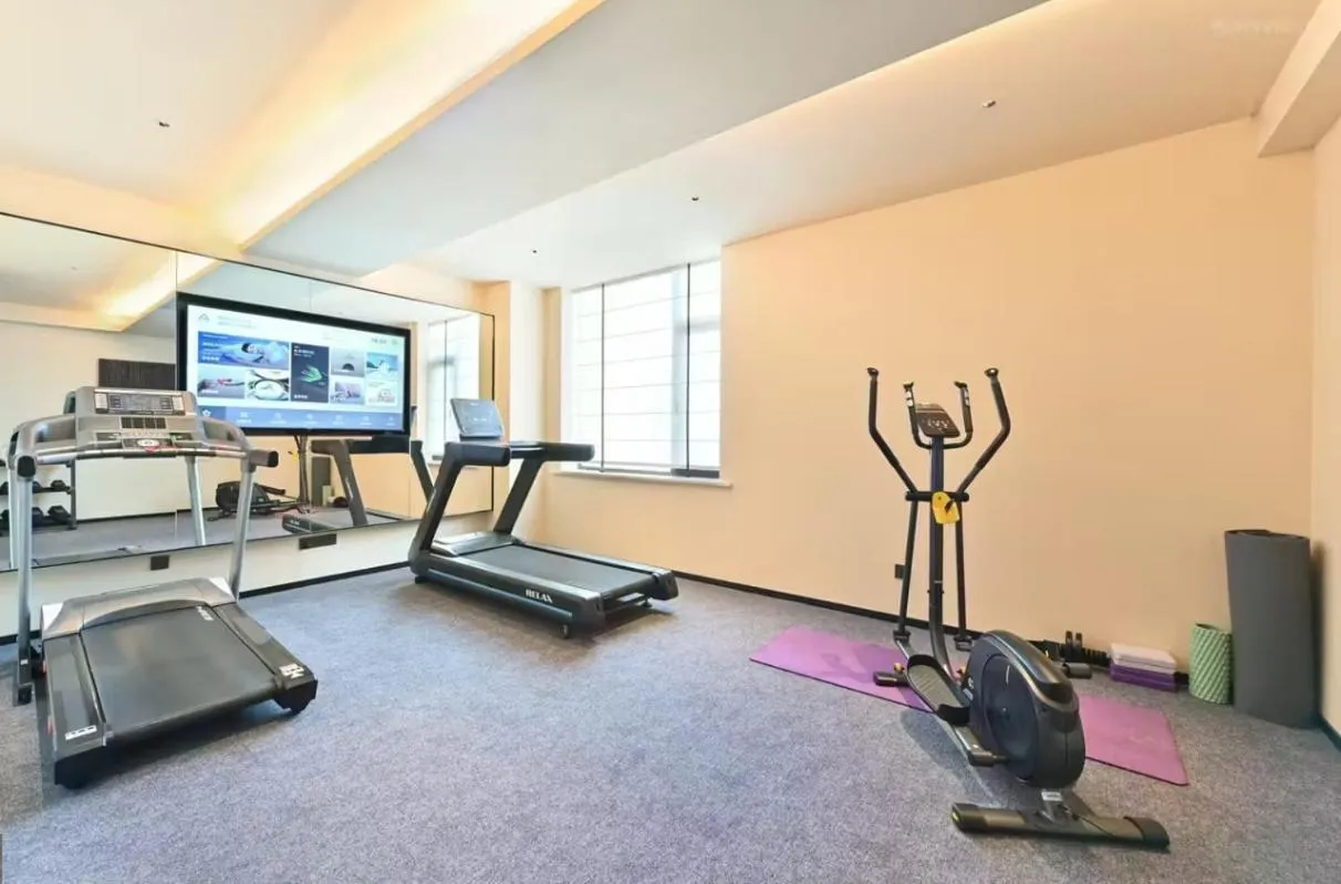 Fitness centre/facilities in Atour Hotel Dalian Zhongshan Square