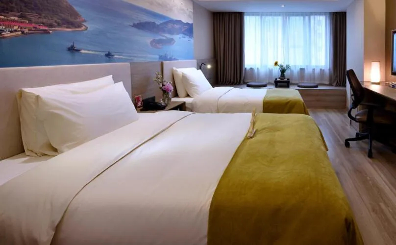 Bed in Atour Hotel Dalian Zhongshan Square