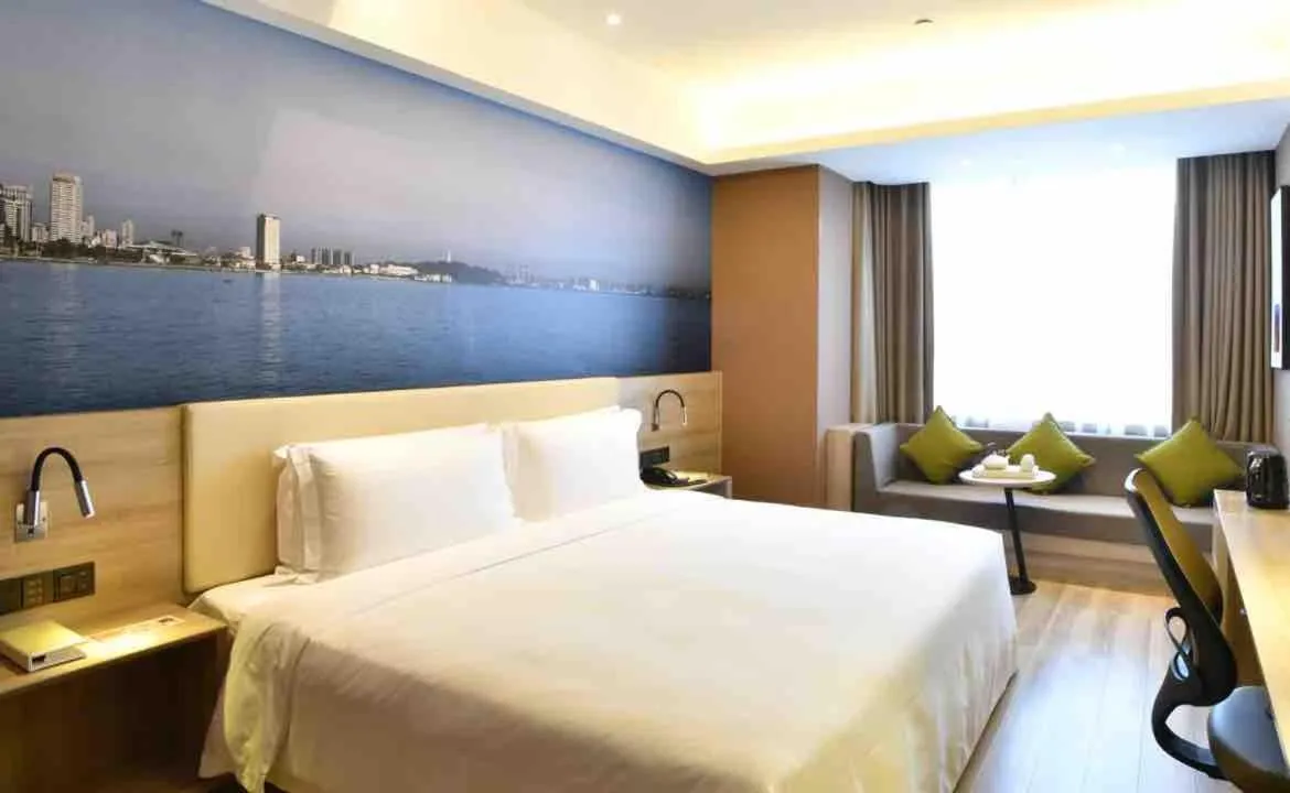 Atour Hotel Yantai Golden Beach