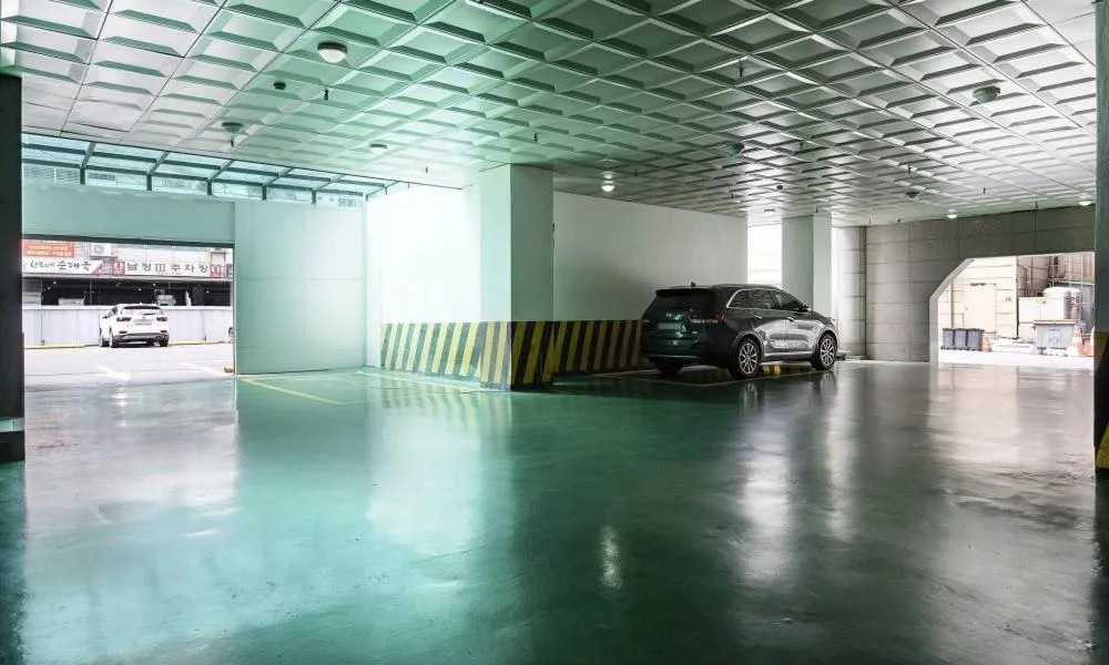 Parking in Hotel Feel Green