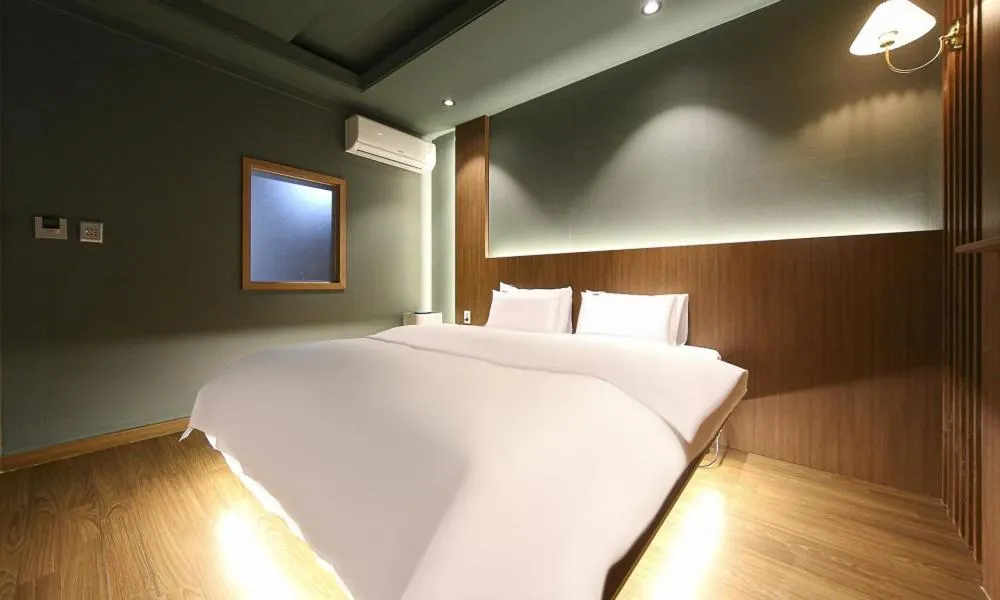 Bed in Hotel Feel Green