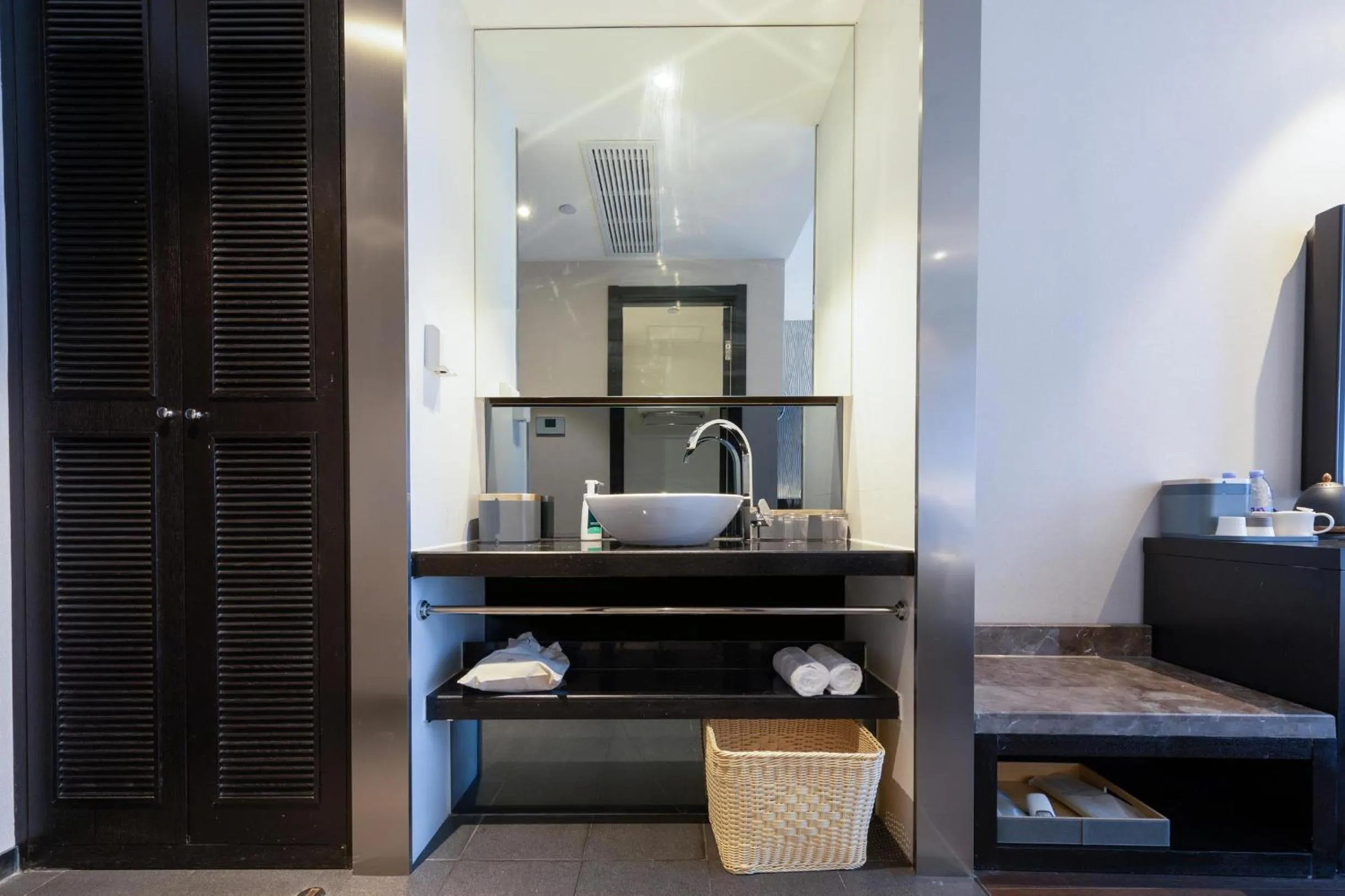 Atour X Hotel Hangzhou Binjiang Jiangnan Avenue