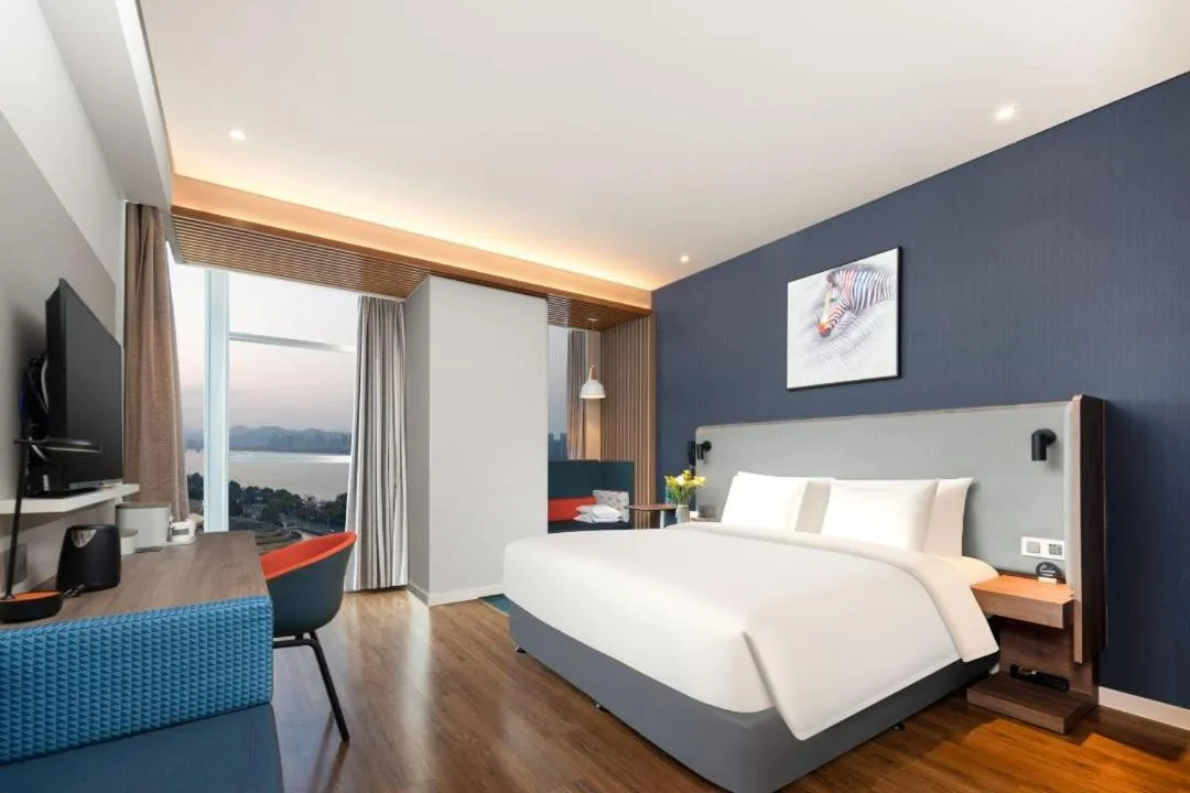 Bed in Atour Hotel Hangzhou Binjiang Stars Avenue