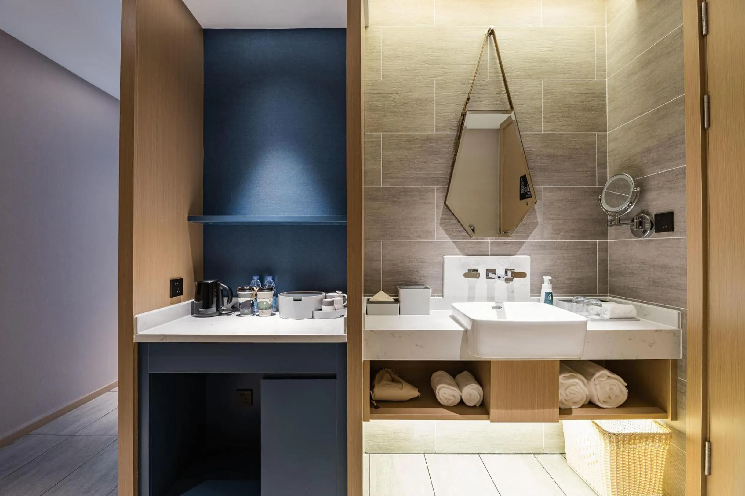 Atour Hotel Ningbo Yinzhou Impression City