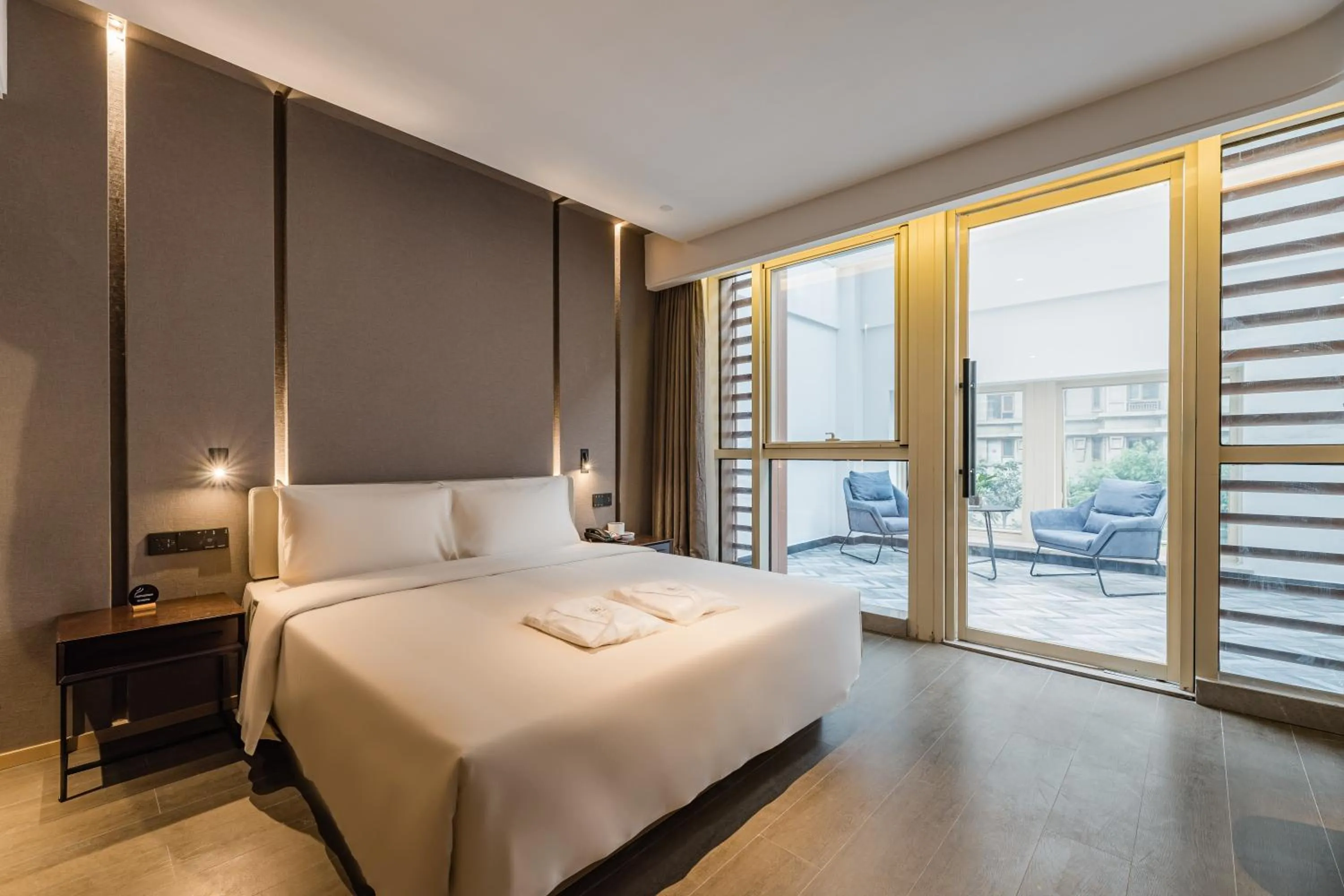 Bed in Atour Hotel Ningbo Yinzhou Impression City