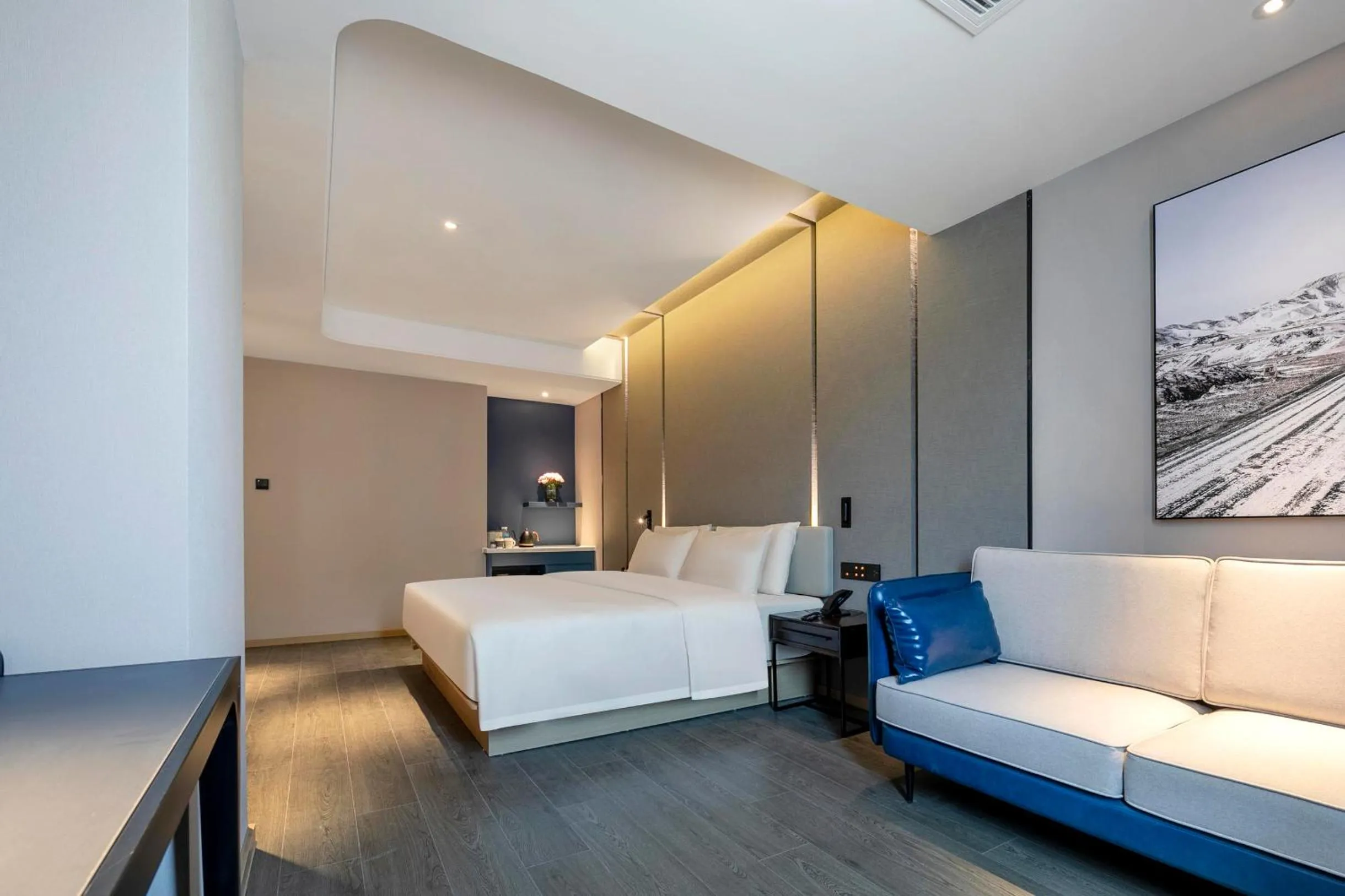 Bed in Atour Hotel Shaoxing Heqiao