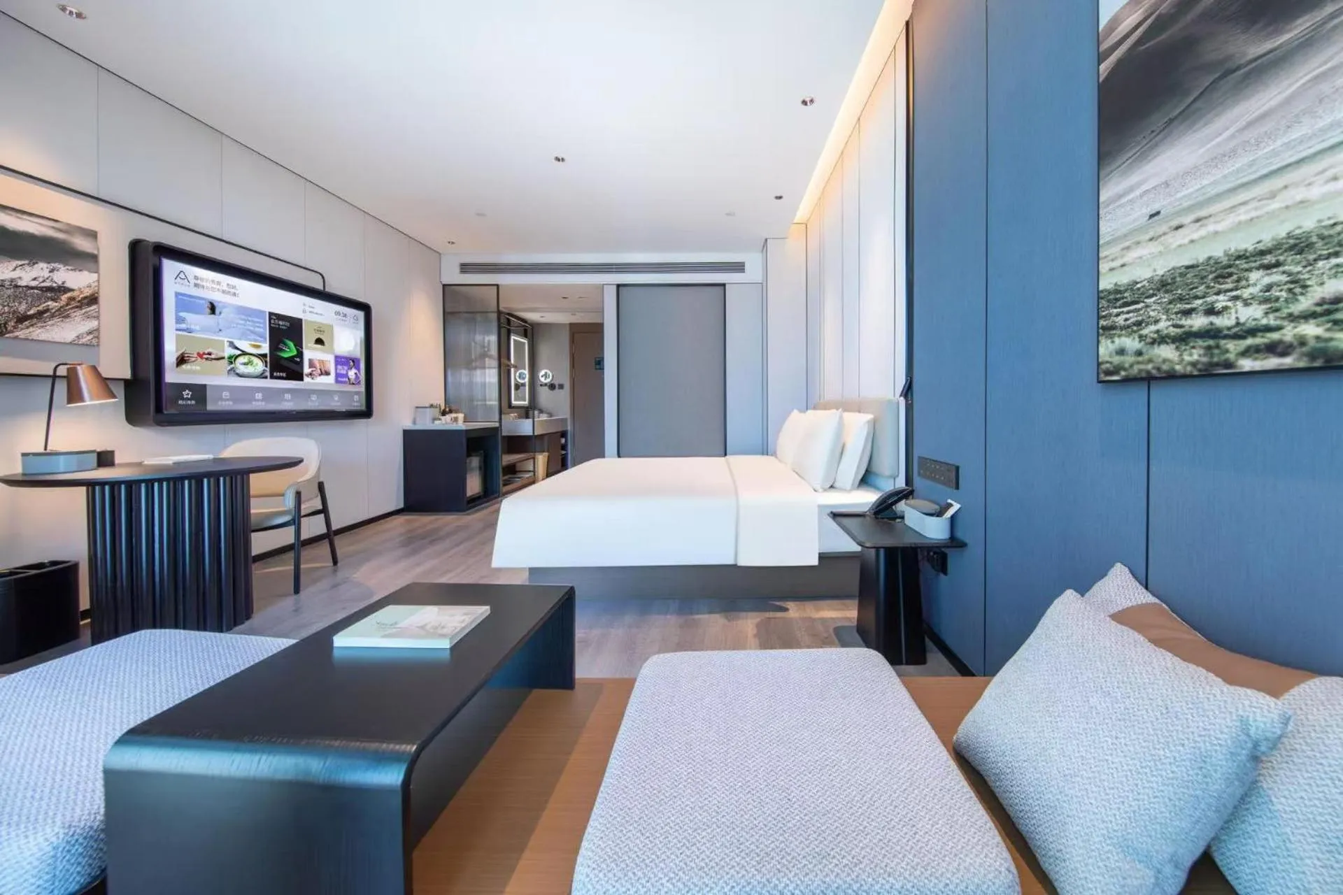 Photo of the whole room, Bed in Atour Hotel Guangzhou Huangpu Development Zone Baoying