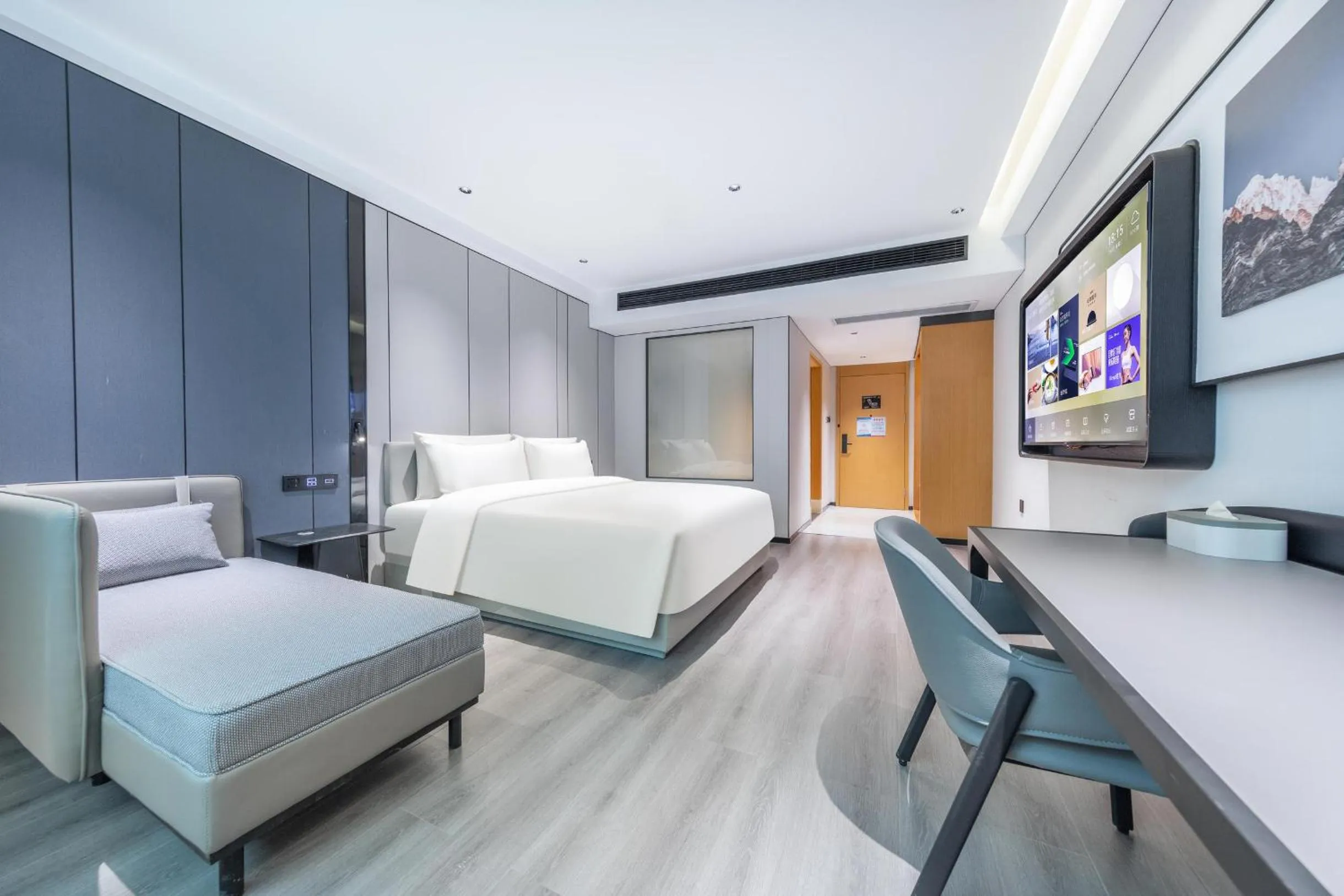Bedroom, Bed in Atour X Hotel Guangzhou Baiyun International Airport Renhe Station