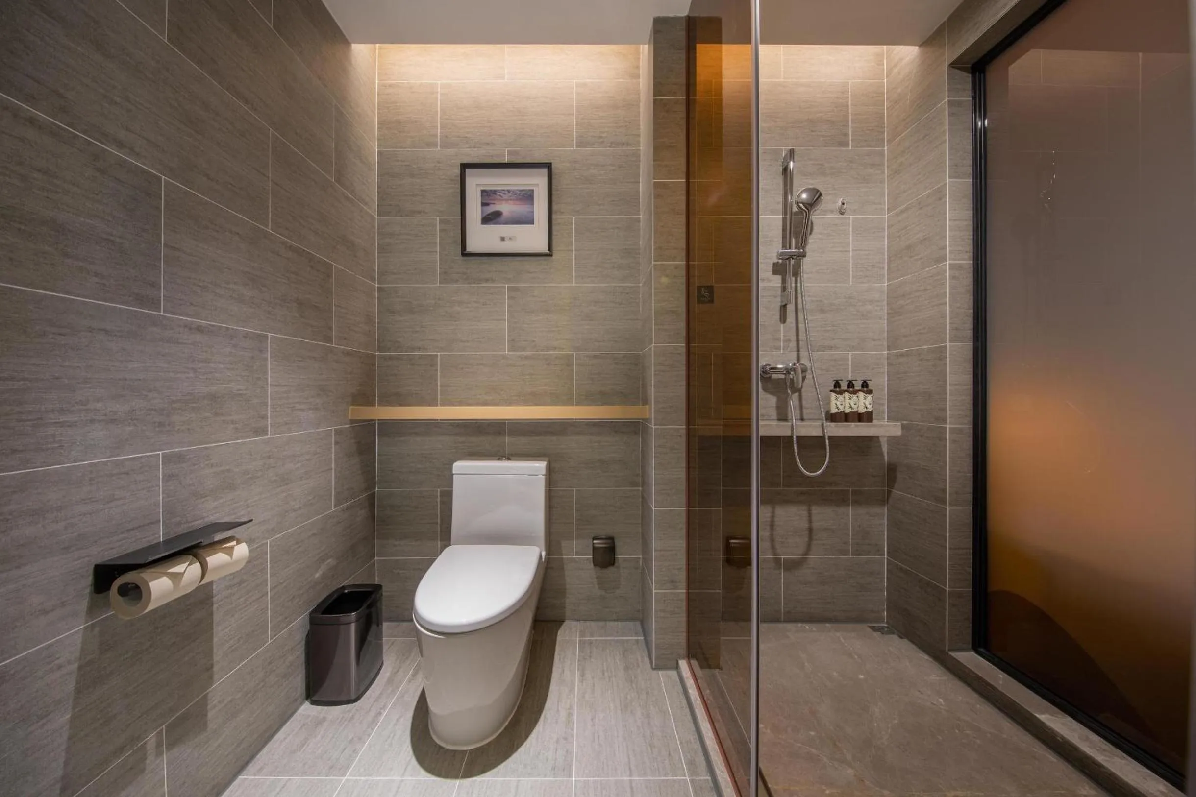 Toilet in Atour Hotel Shenzhen Fuhai International Convention and Exhibition Center