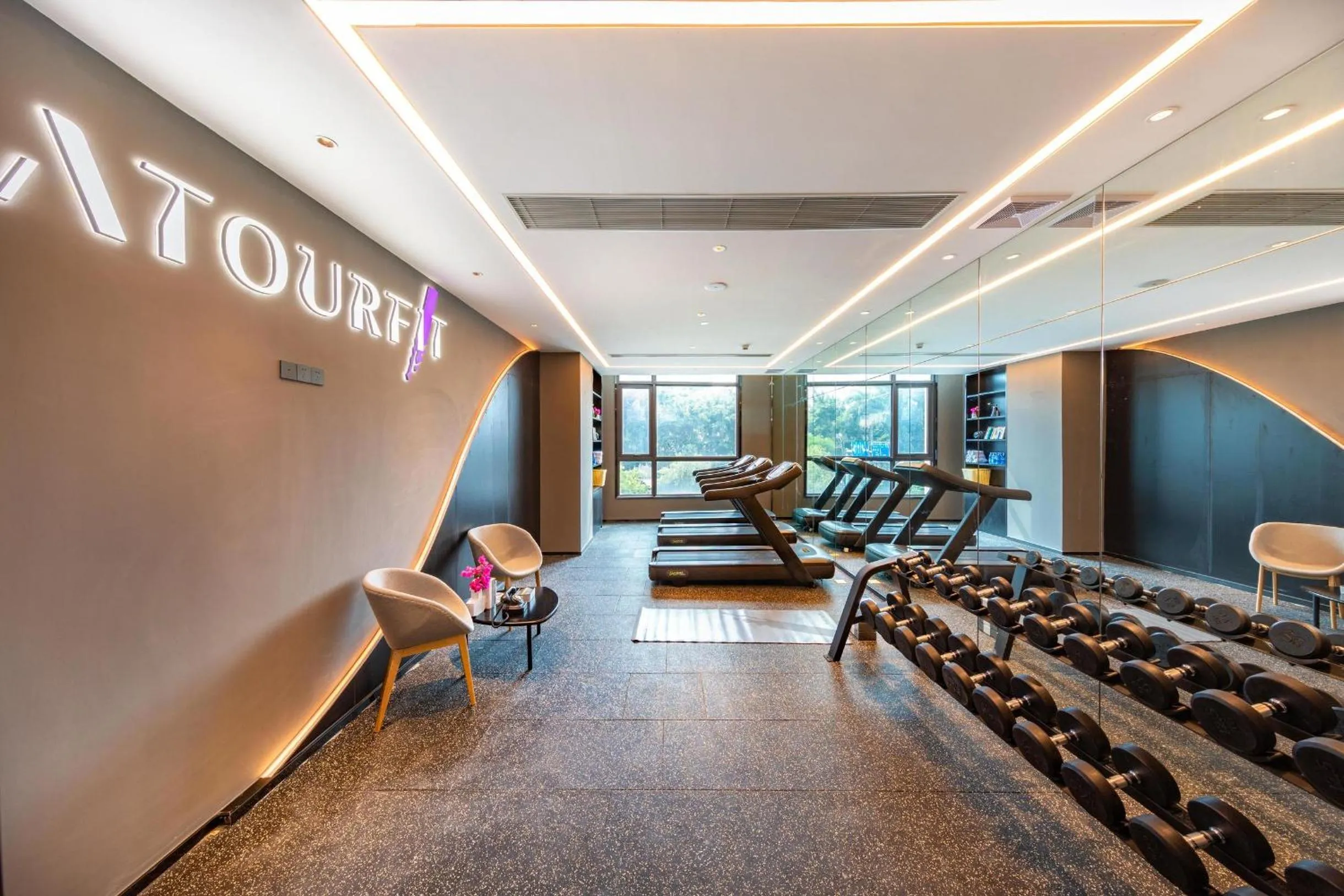 Fitness centre/facilities in Atour Hotel Shenzhen Fuhai International Convention and Exhibition Center