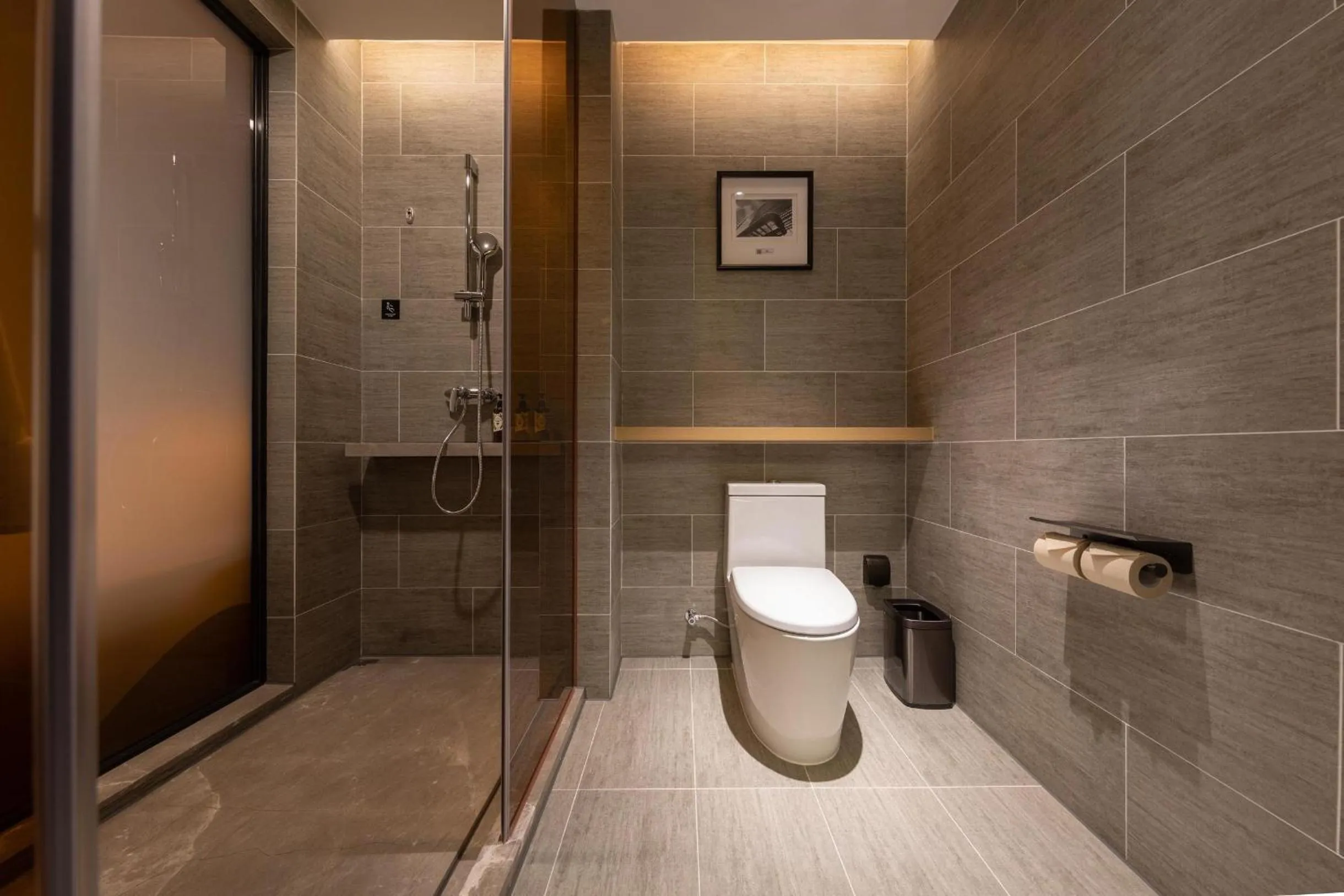 Shower in Atour Hotel Shenzhen Fuhai International Convention and Exhibition Center