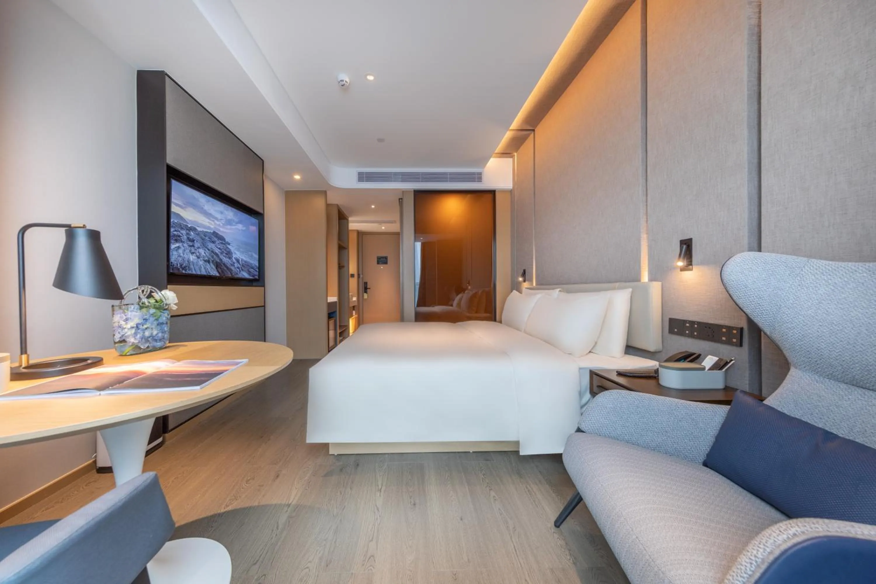 Bed in Atour Hotel Shenzhen Guanlan High Tech Park