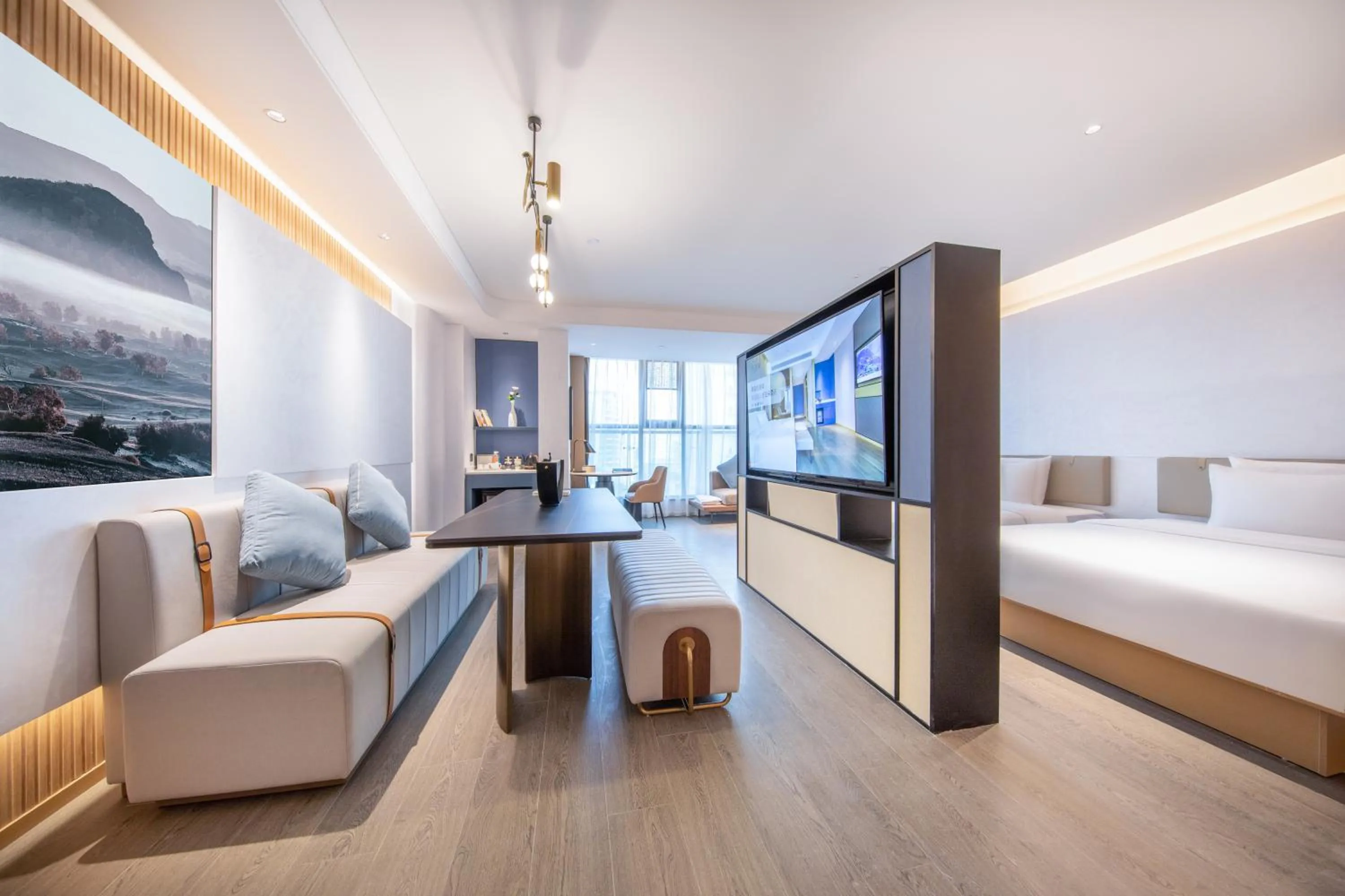 Bed in Atour Hotel Shenzhen Futian Xiangmi Lake