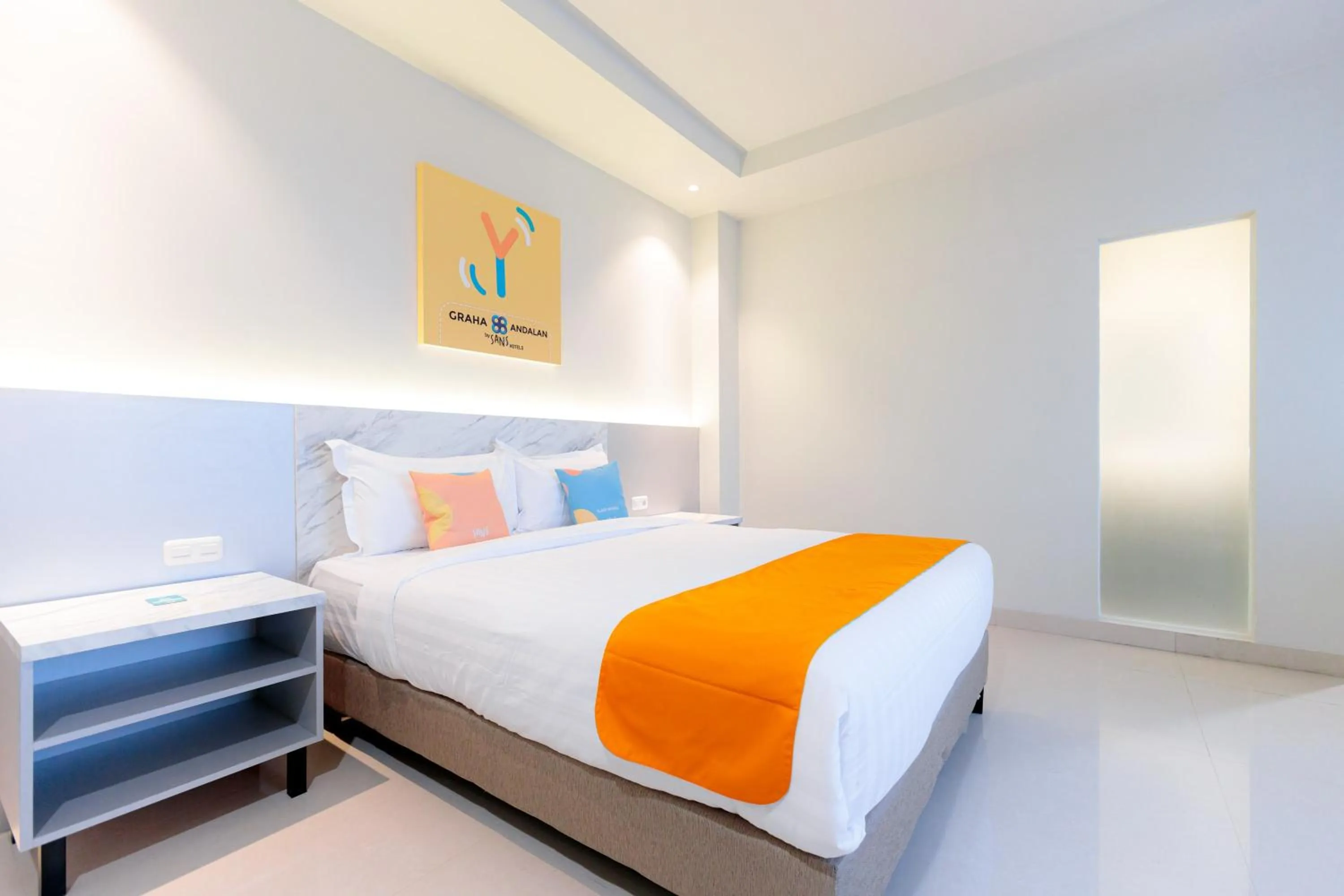 Bed in Sans Hotel 88 Andalan Surabaya by RedDoorz