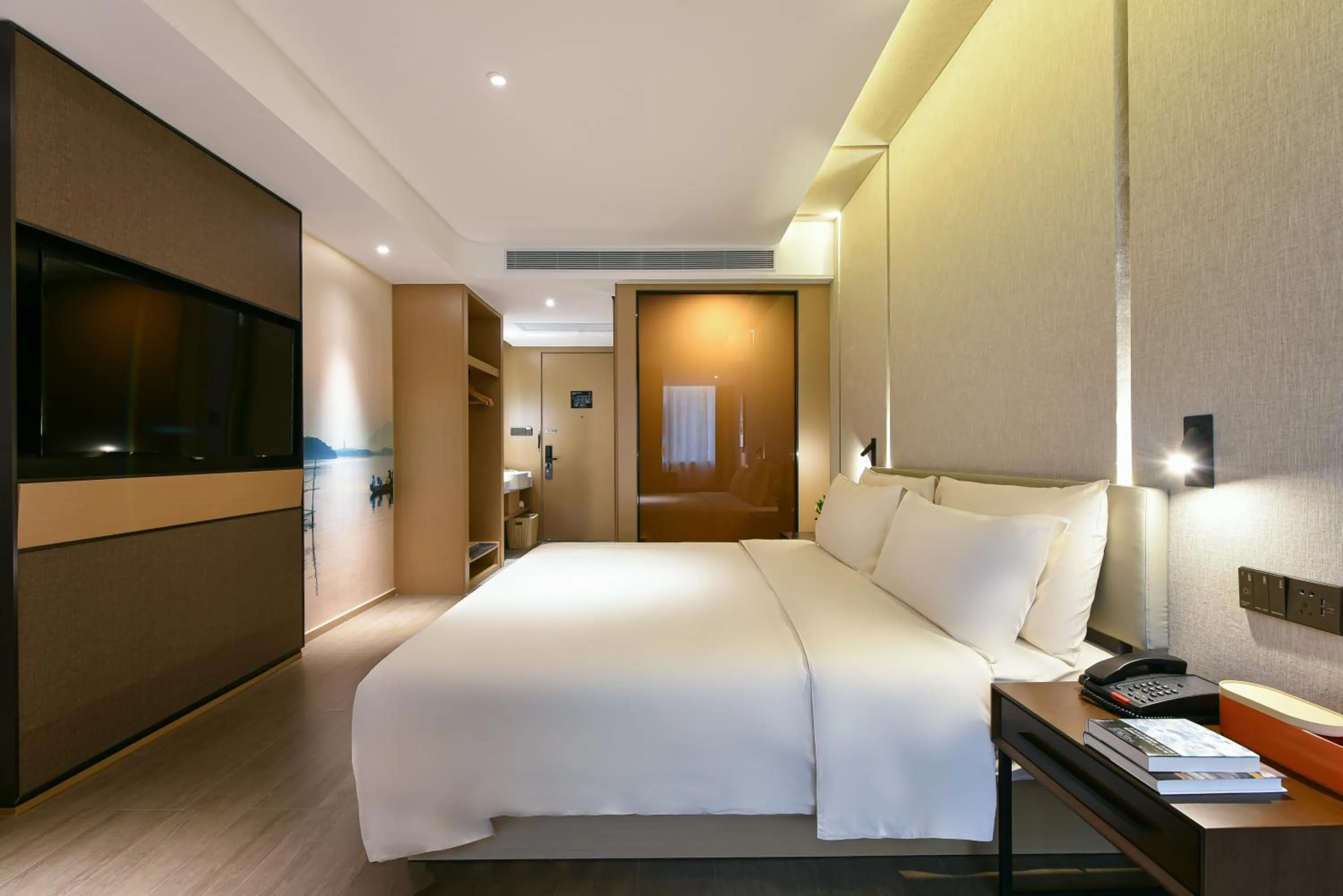 Bed in Atour Hotel Dongguan Nancheng International Trade Center