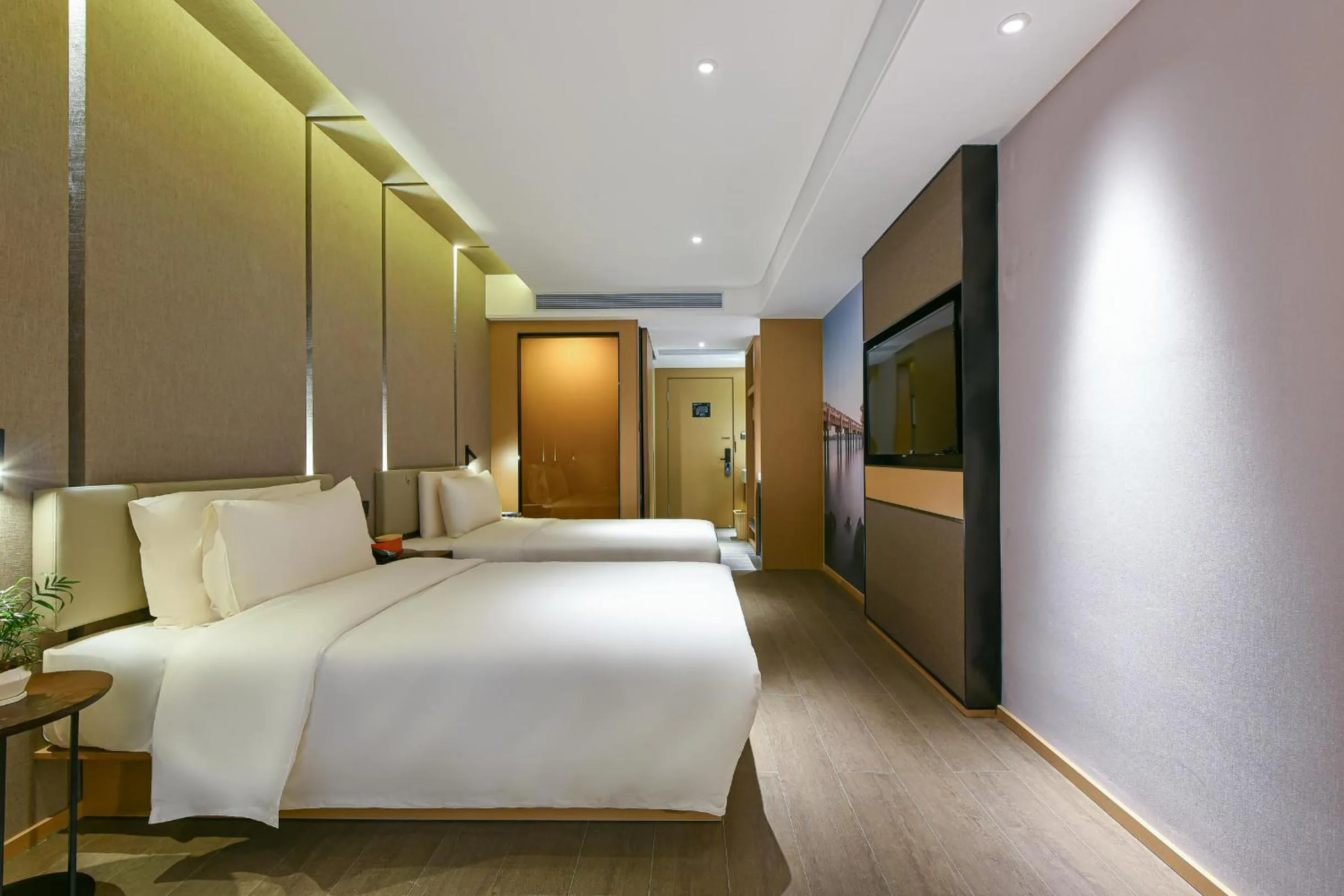 Bed in Atour Hotel Dongguan Nancheng International Trade Center