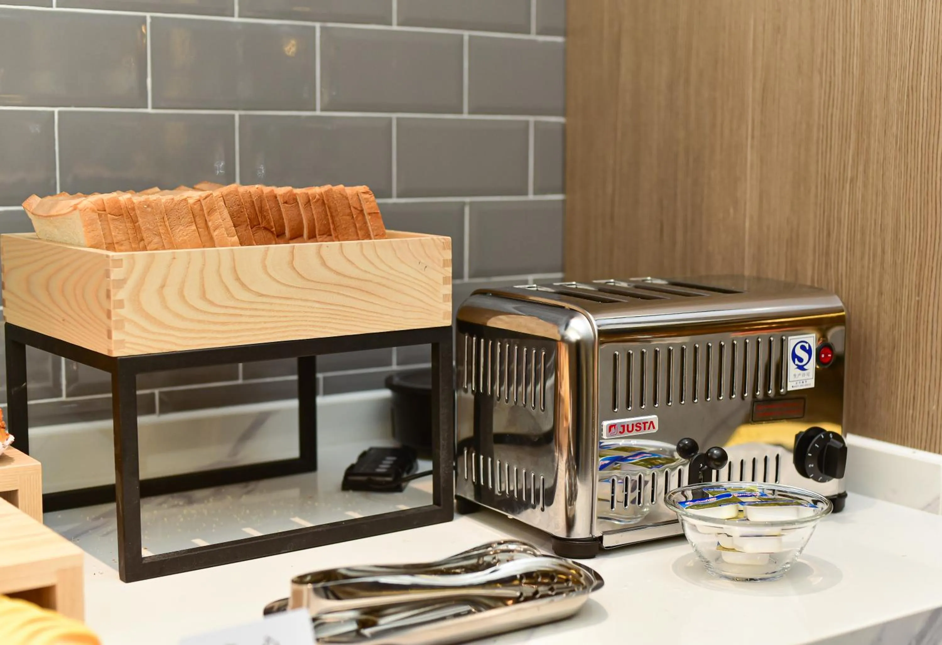 Atour Hotel Dongguan Nancheng International Trade Center