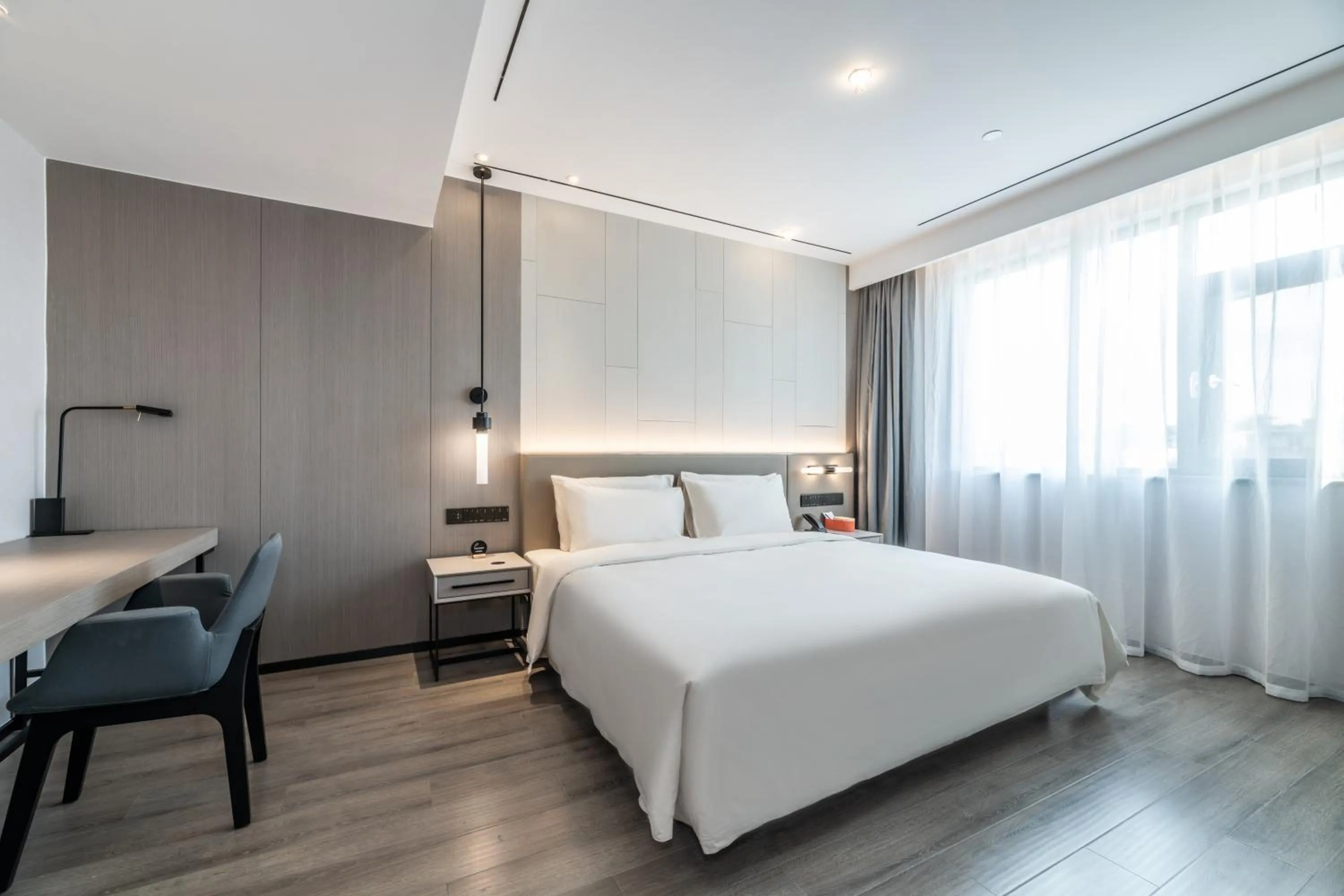 Bed in Atour X Hotel Chengdu Shuangnan Wuhou Avenue Station