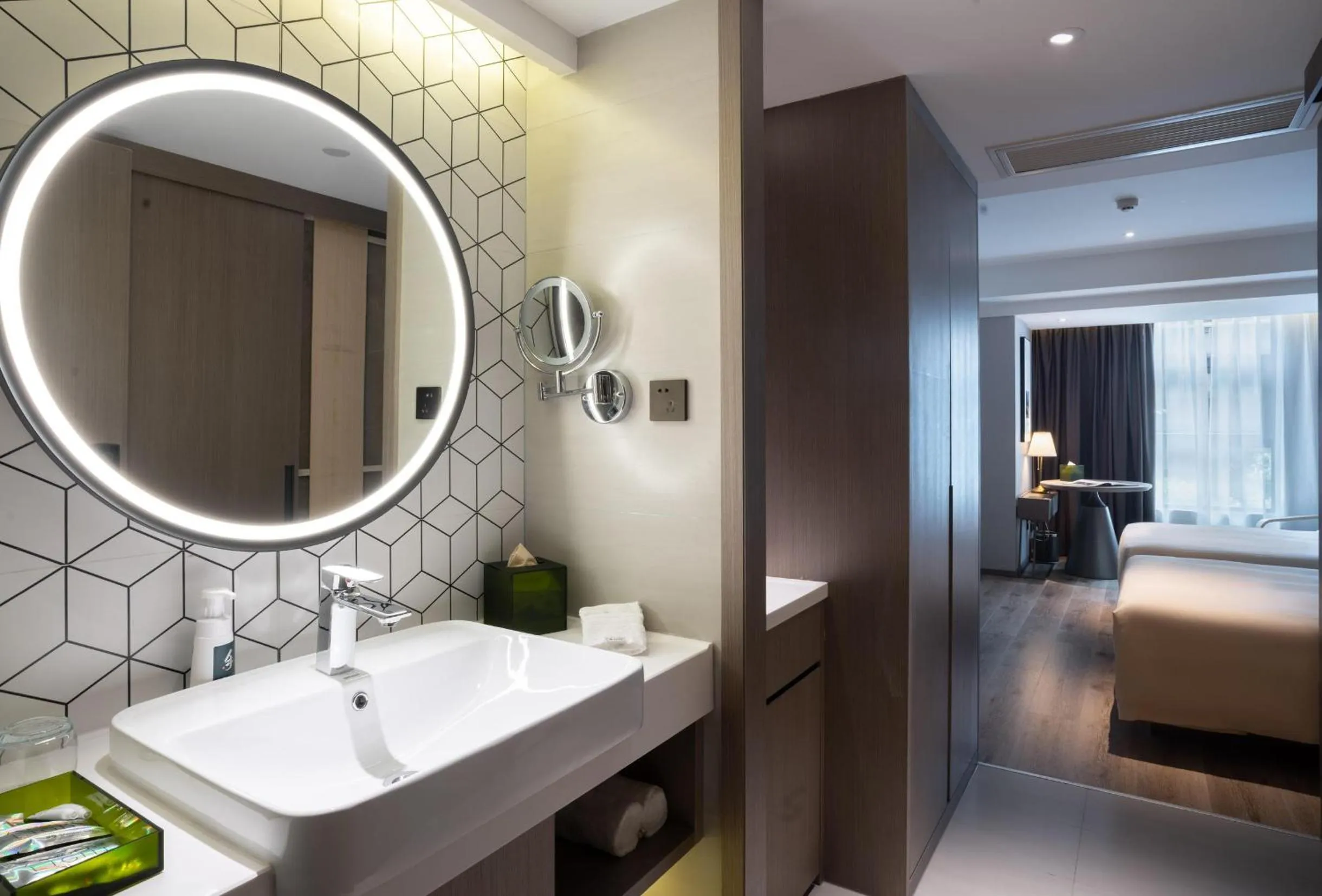 Bed in Atour Light Hotel Guiyang Fountain