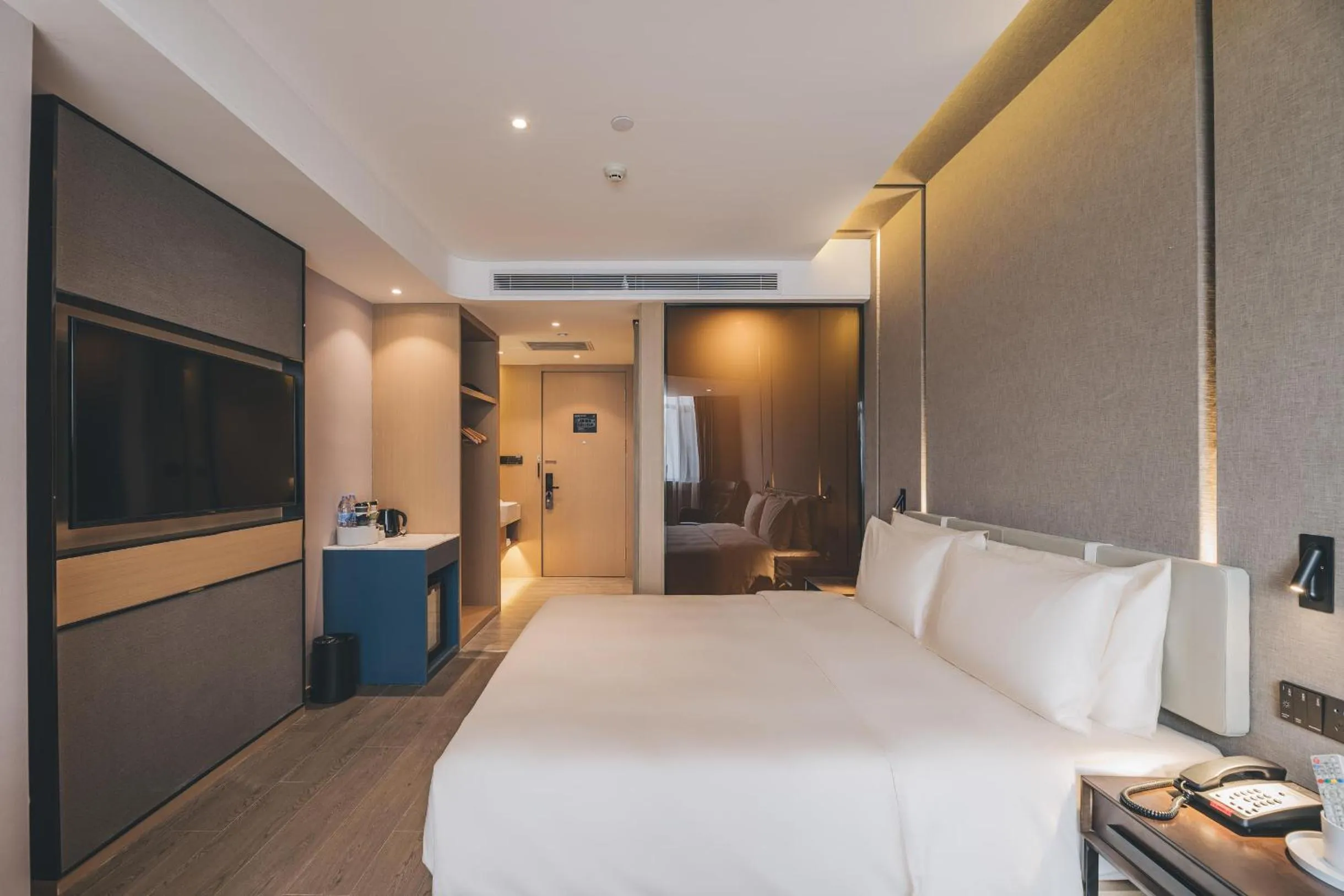 Bed in Atour Hotel Lanzhou Dongfanghong Plaza