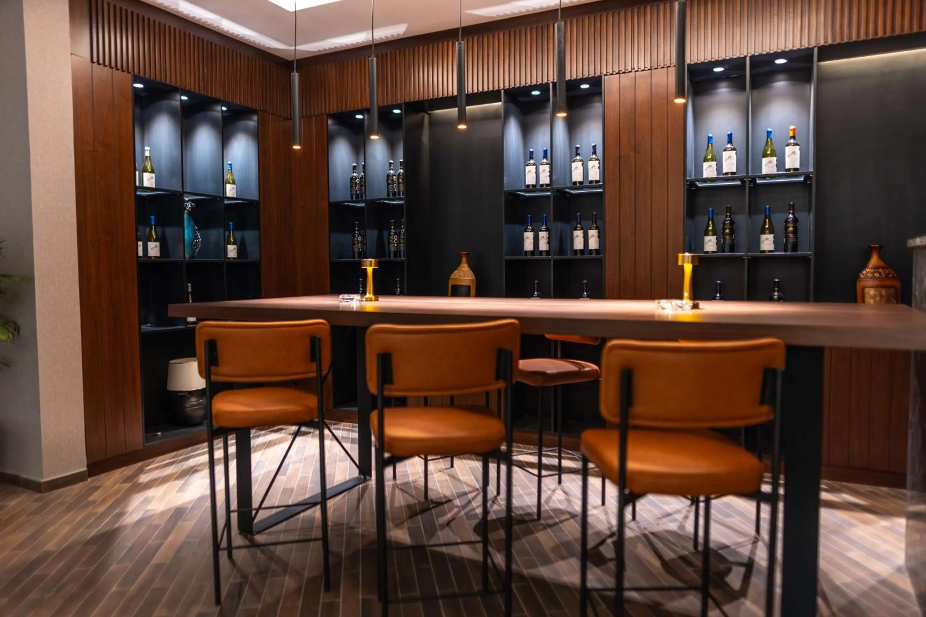 Lounge or bar in Radisson Blu Hotel, Amman Galleria Mall