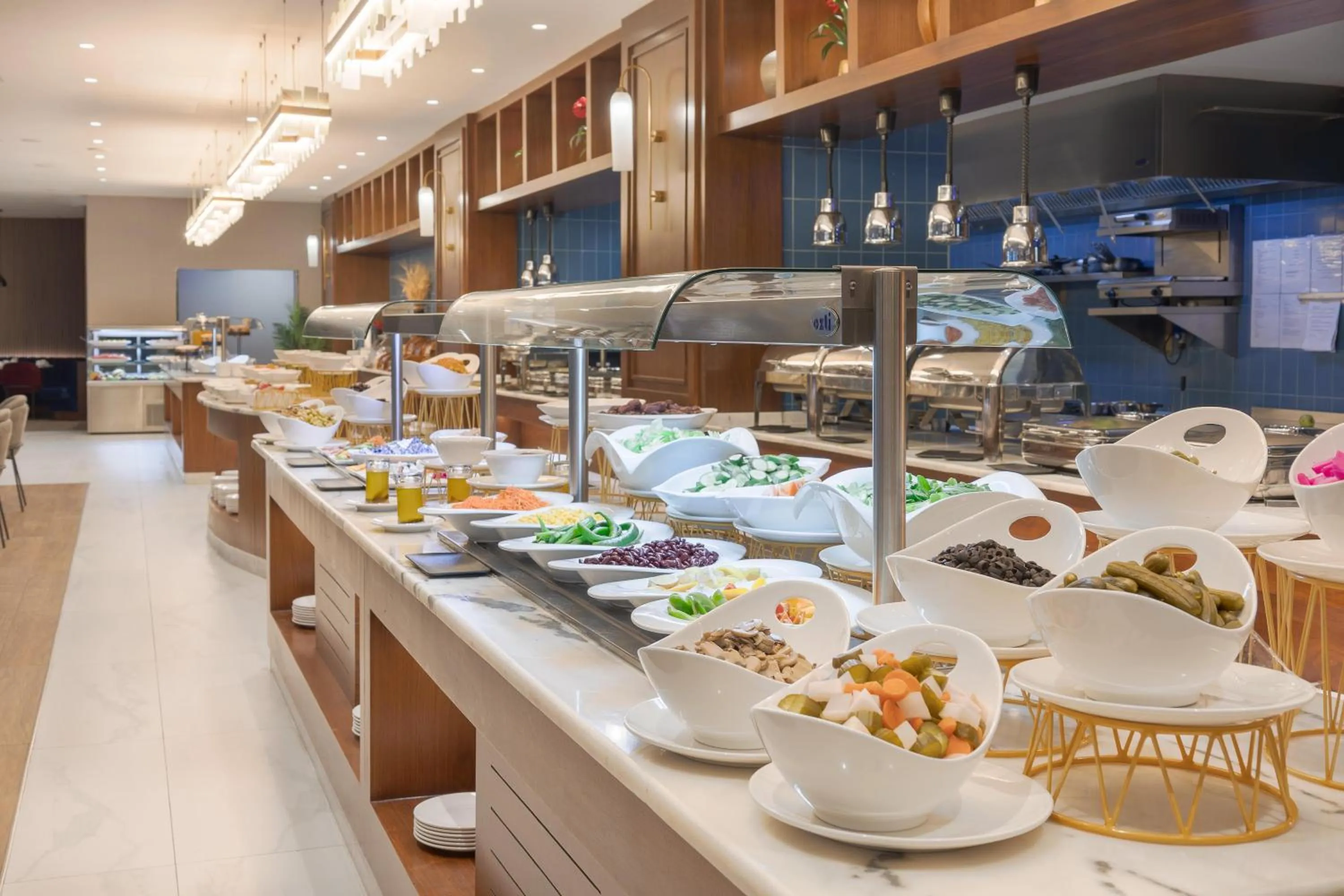 Restaurant/places to eat in Radisson Blu Hotel, Amman Galleria Mall