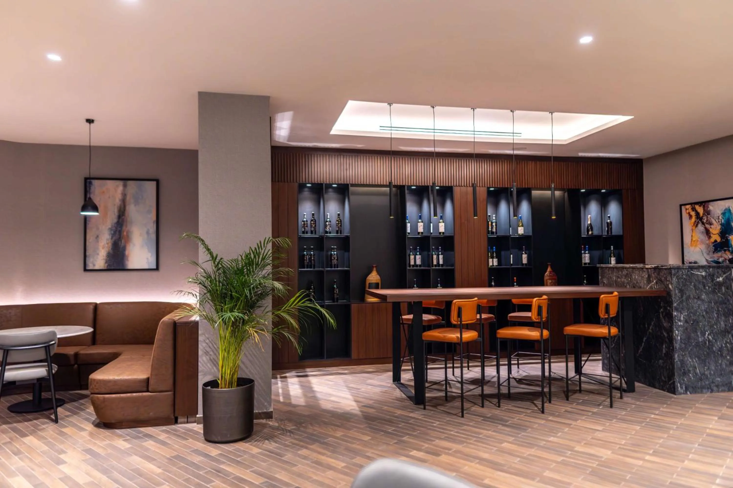 Lounge or bar in Radisson Blu Hotel, Amman Galleria Mall