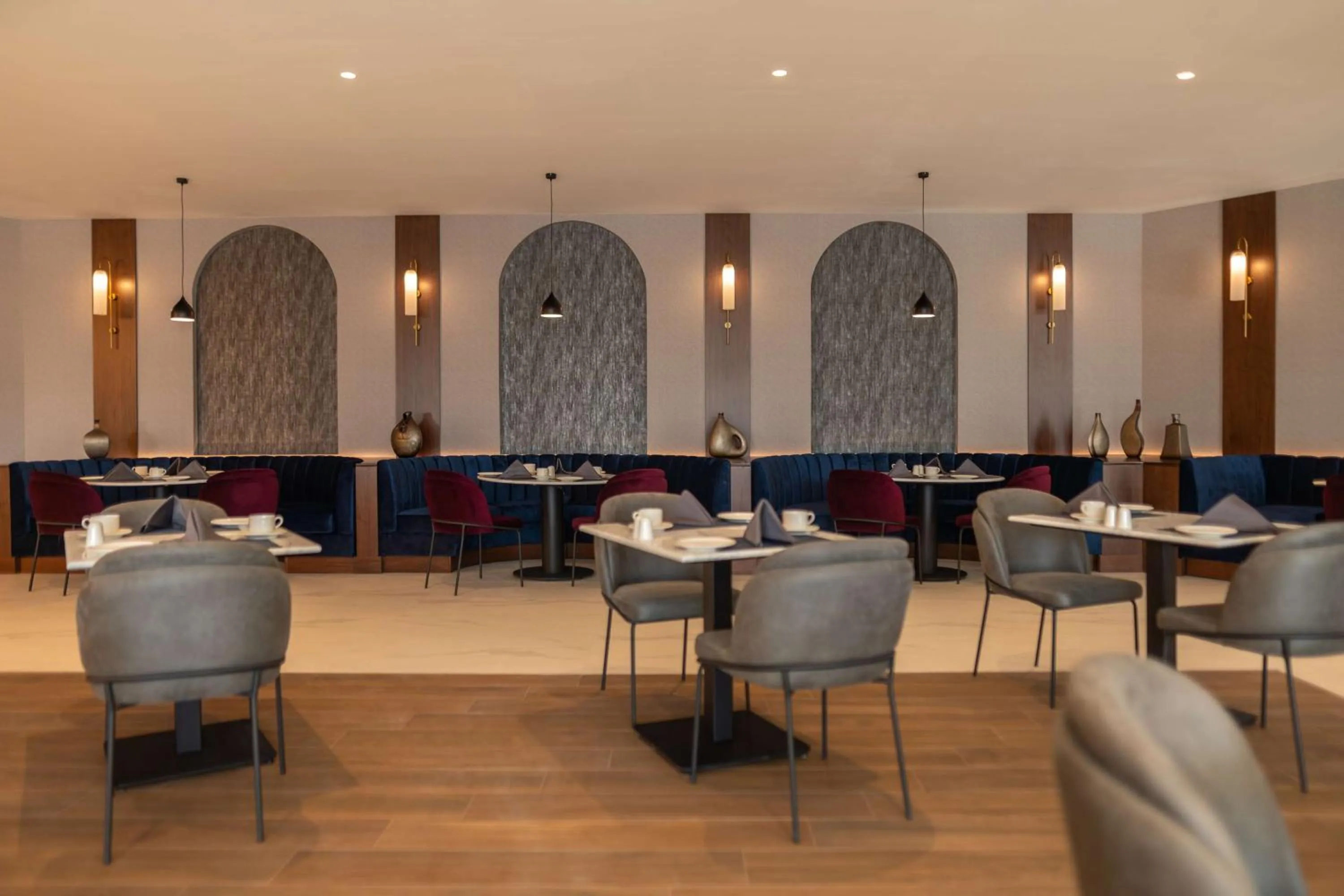 Restaurant/places to eat in Radisson Blu Hotel, Amman Galleria Mall