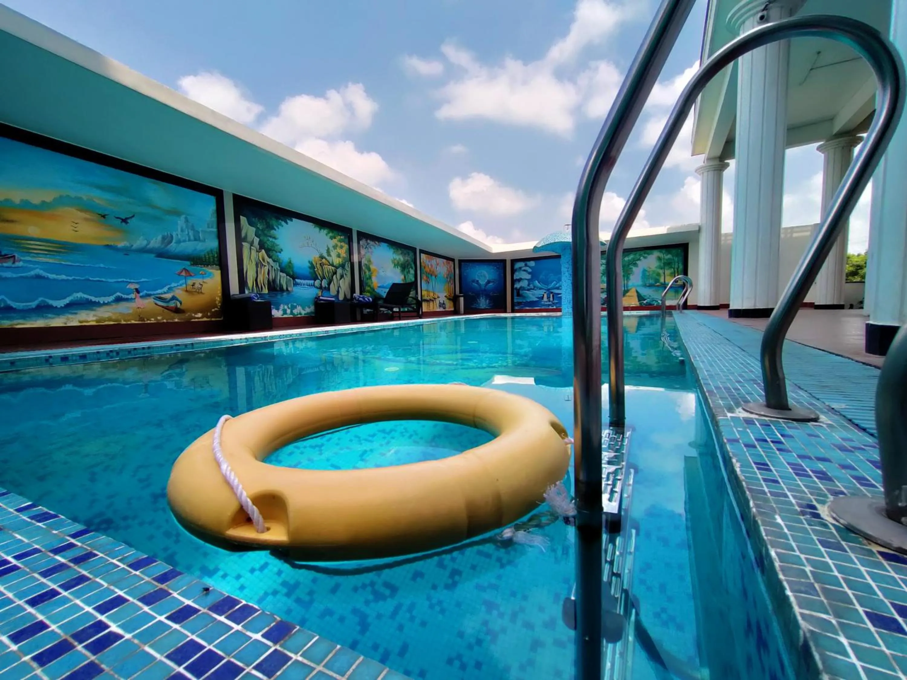 Swimming pool in Sambhabana Hotel & Suites
