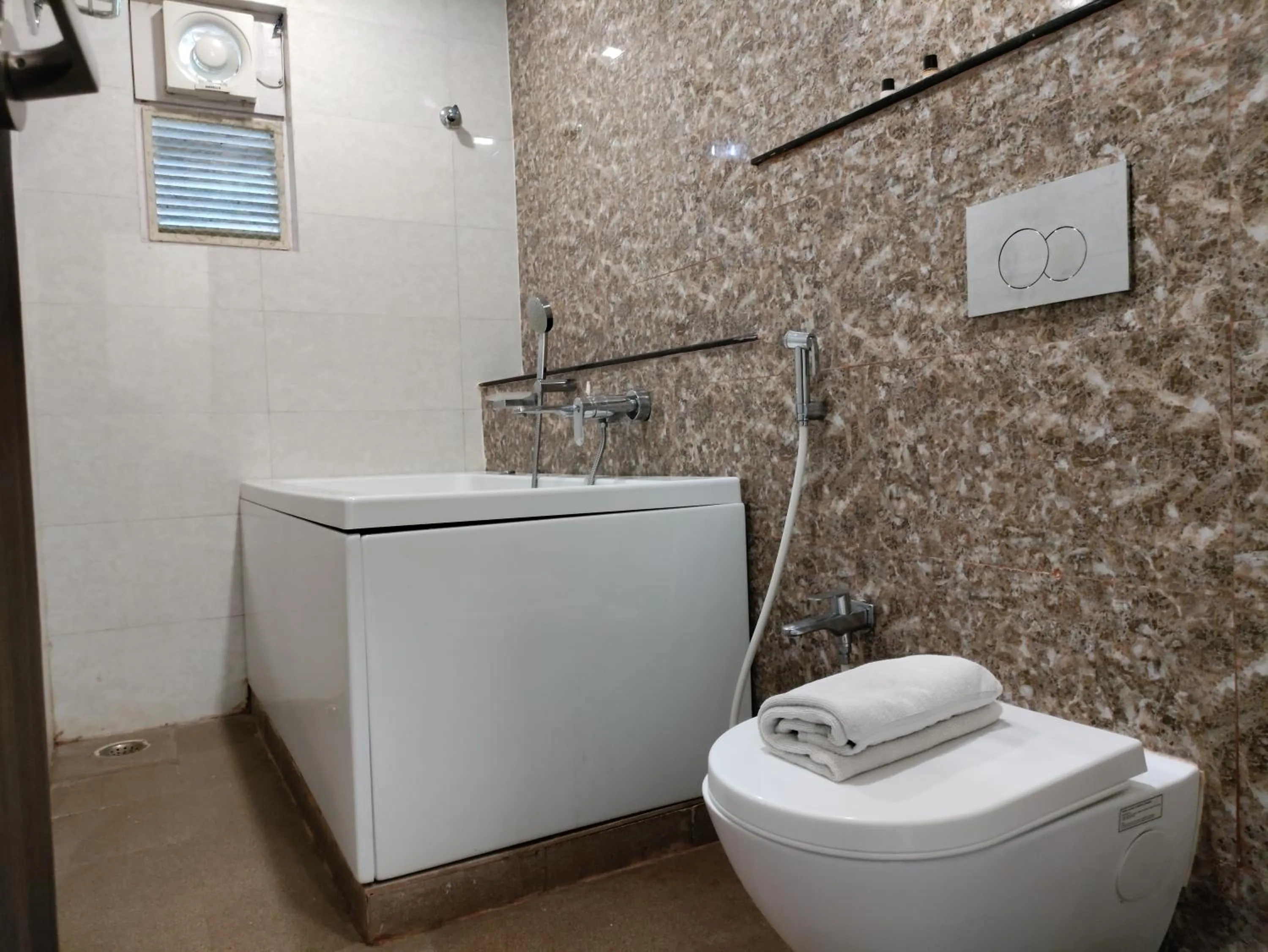 Toilet in Sambhabana Hotel & Suites