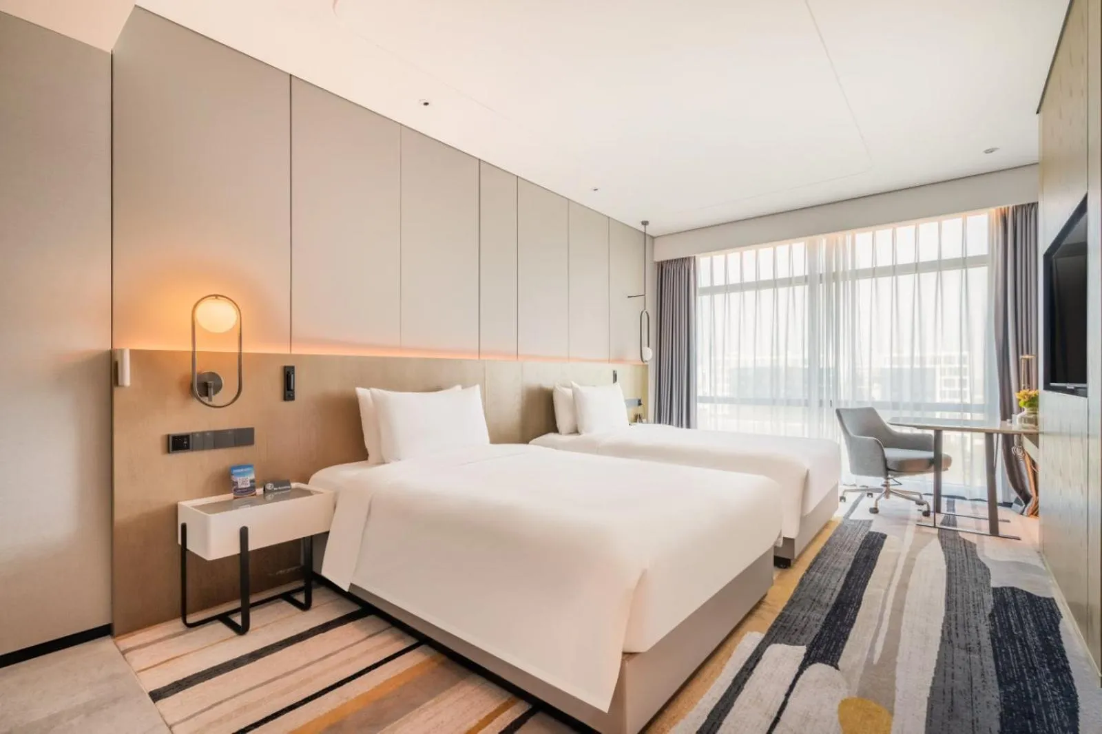 Bed in Radisson Hotel, Beijing DaXing Airport