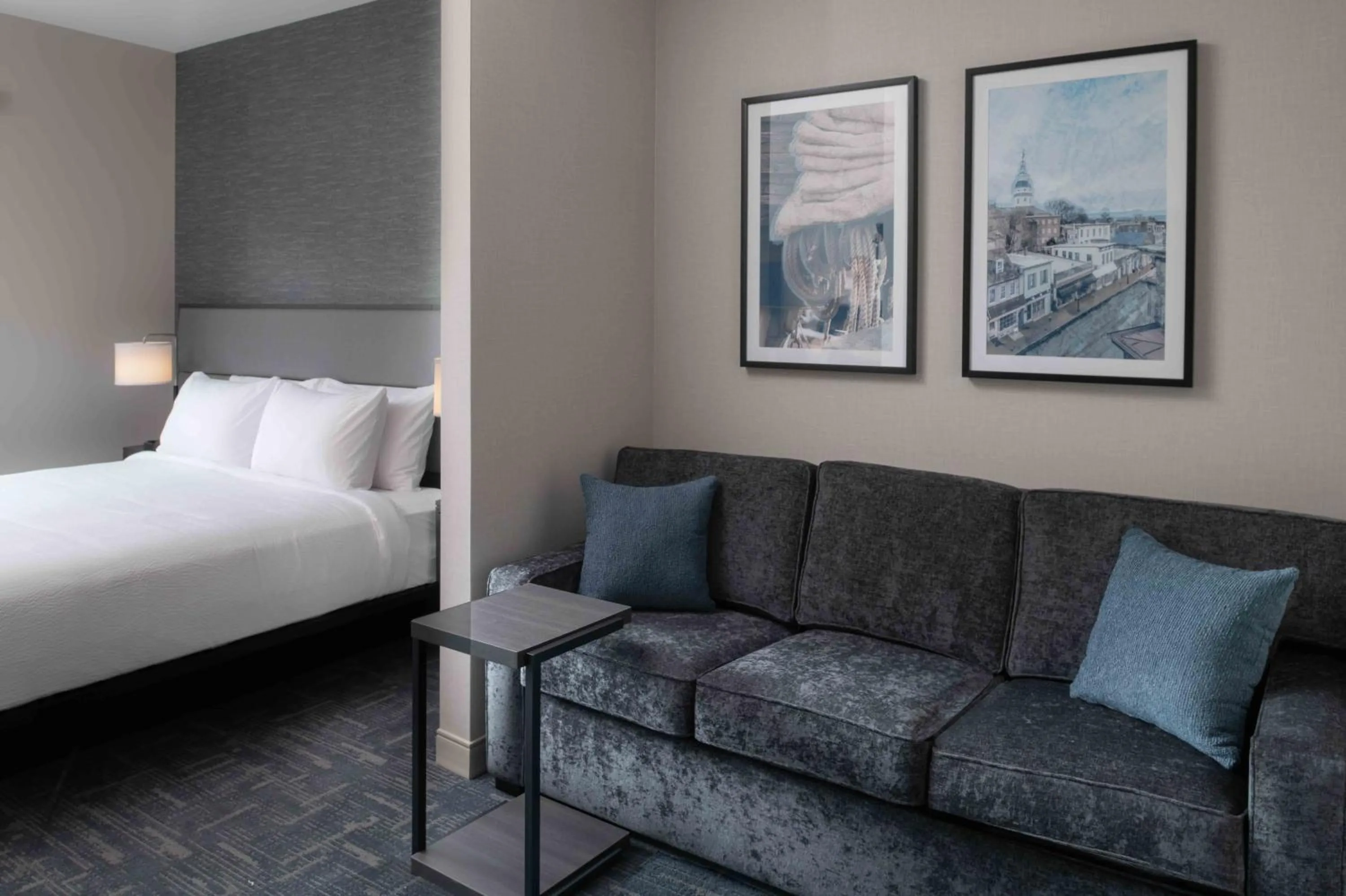Bedroom, Bed in Fairfield by Marriott Inn & Suites Annapolis