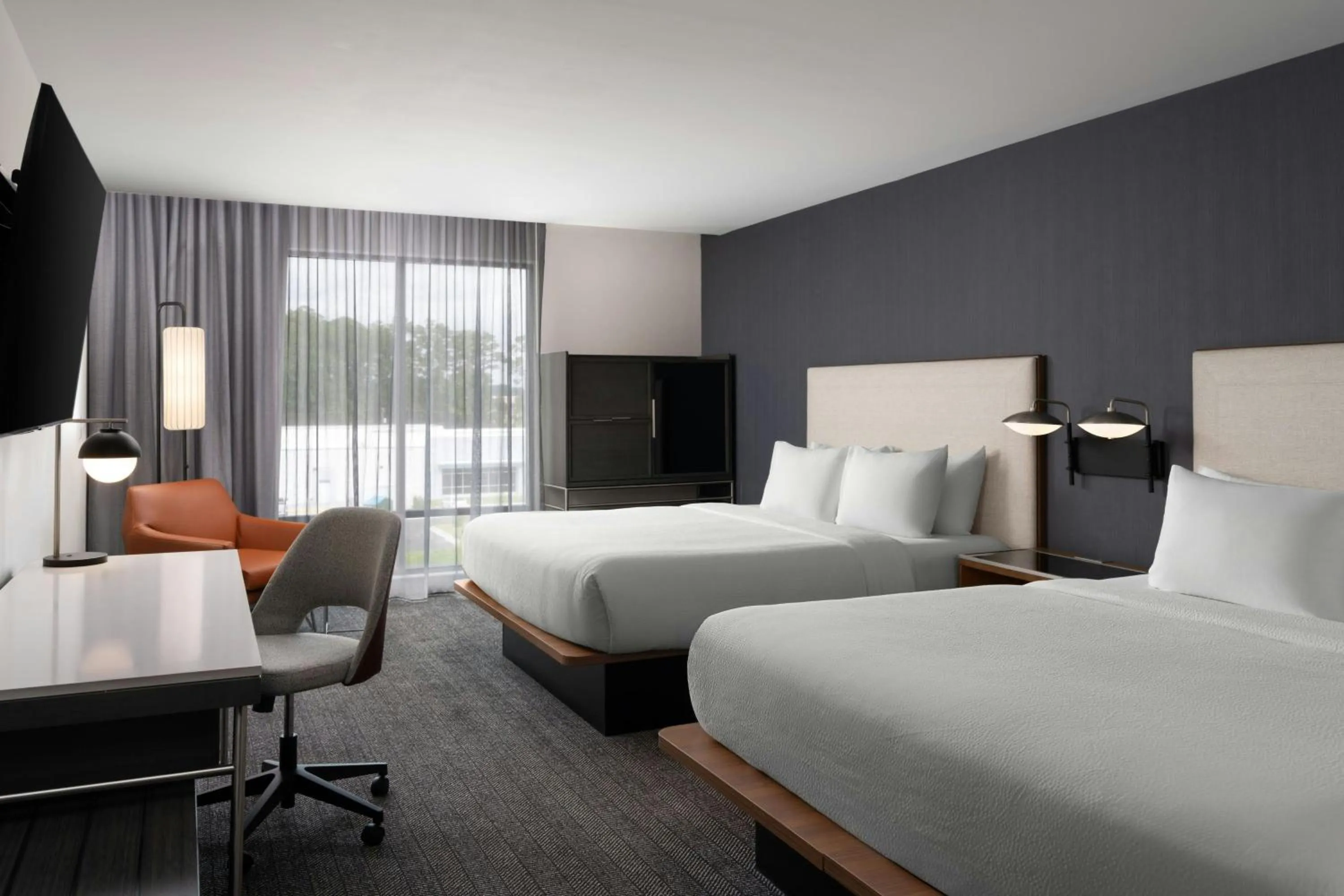 Photo of the whole room, Bed in Courtyard by Marriott Lake City