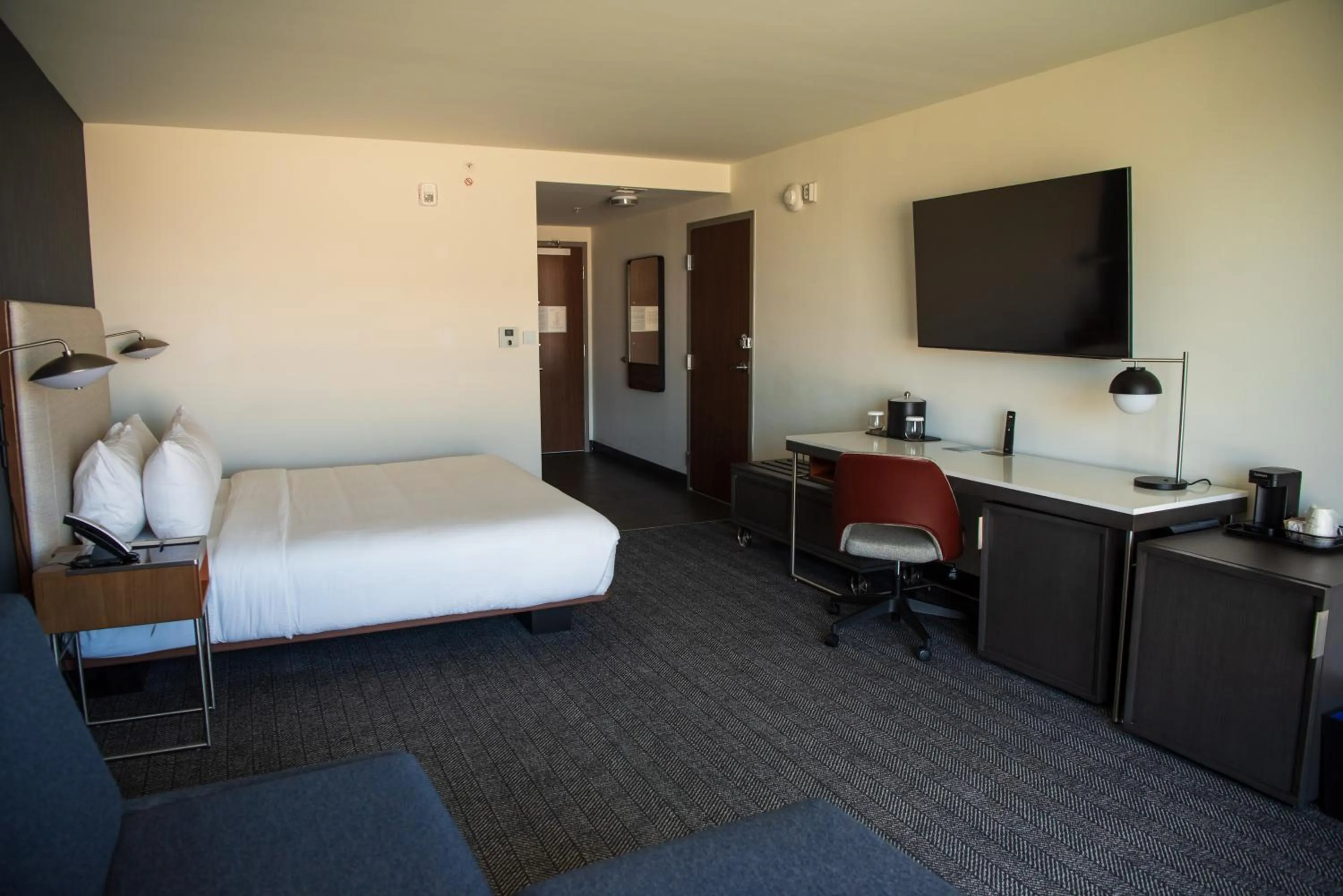 Bedroom, Bed in Courtyard by Marriott Lake City