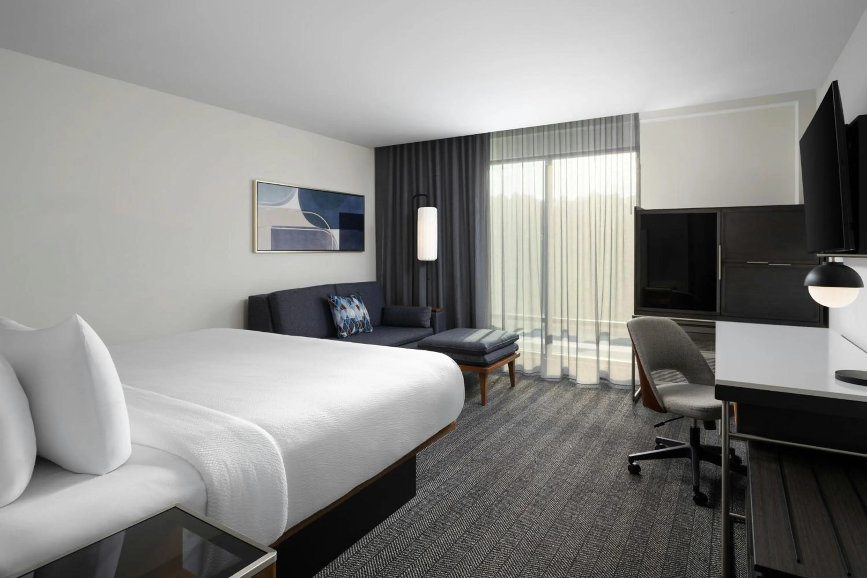 Photo of the whole room, Bed in Courtyard by Marriott Lake City