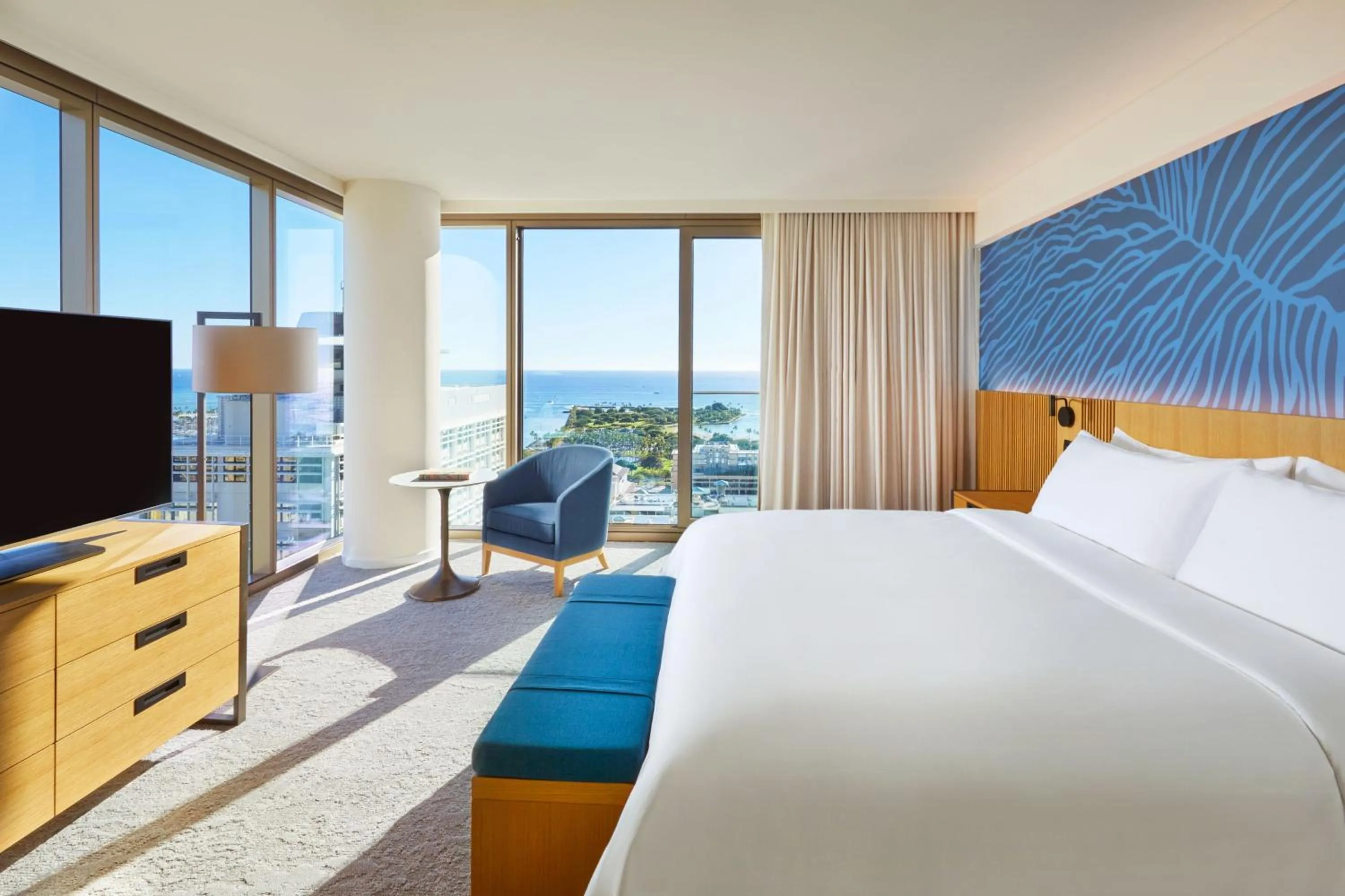 Photo of the whole room, Bed in Renaissance Honolulu Hotel & Spa