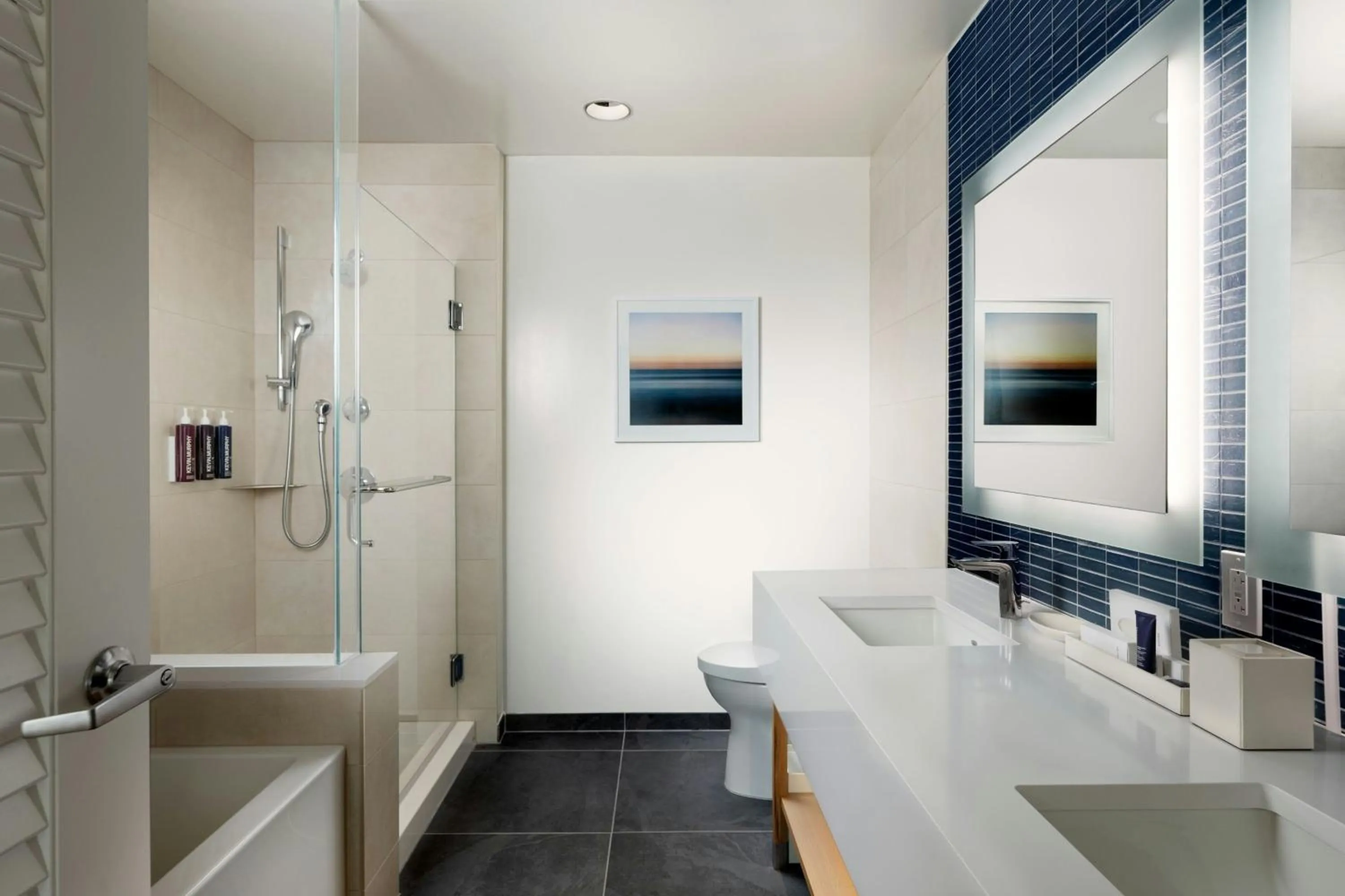 Bedroom in Renaissance Honolulu Hotel & Spa