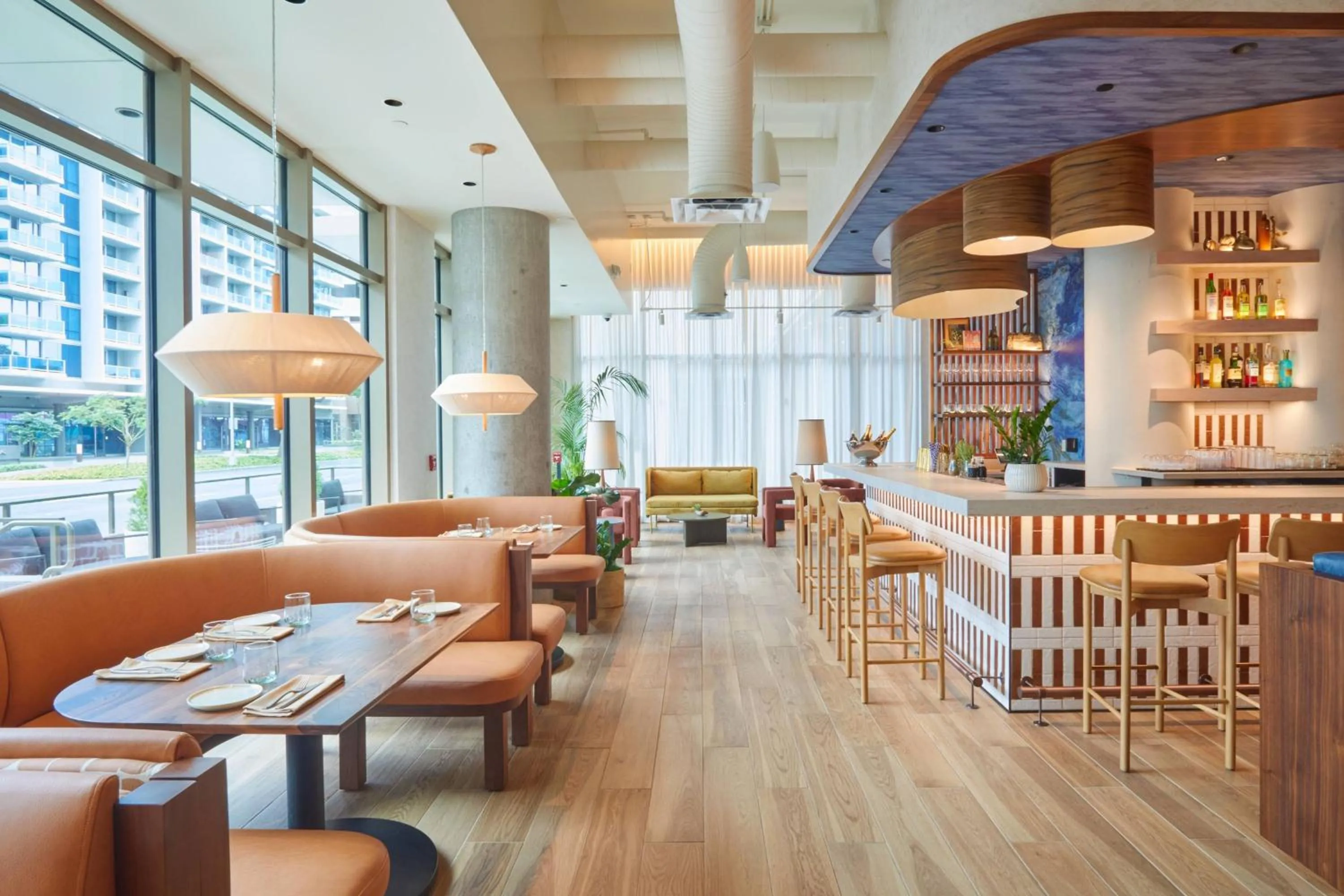 Restaurant/places to eat in Renaissance Honolulu Hotel & Spa