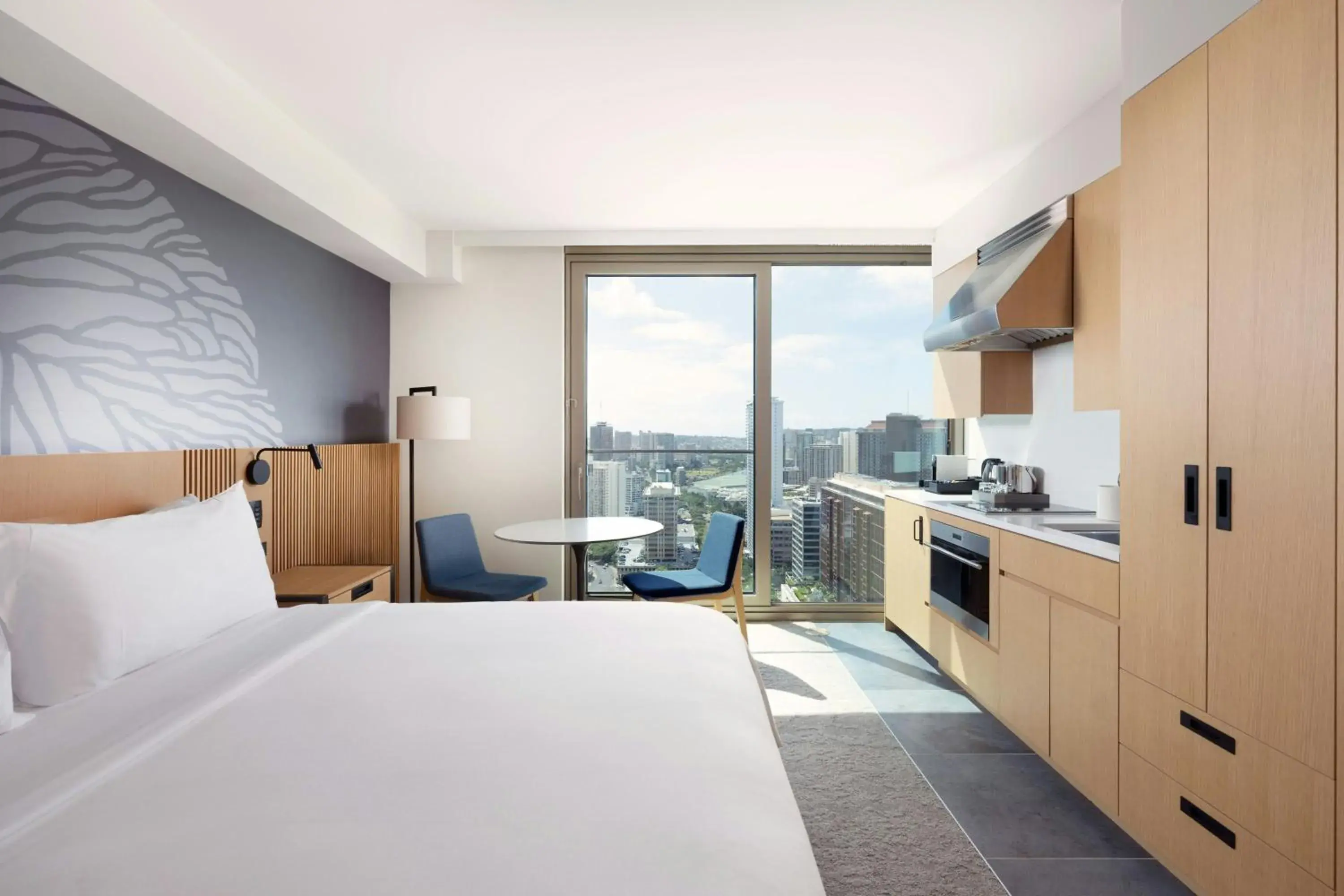 King Room with Partial Ocean View in Renaissance Honolulu Hotel & Spa King Room with Partial Ocean View in Renaissance Honolulu Hotel & Spa