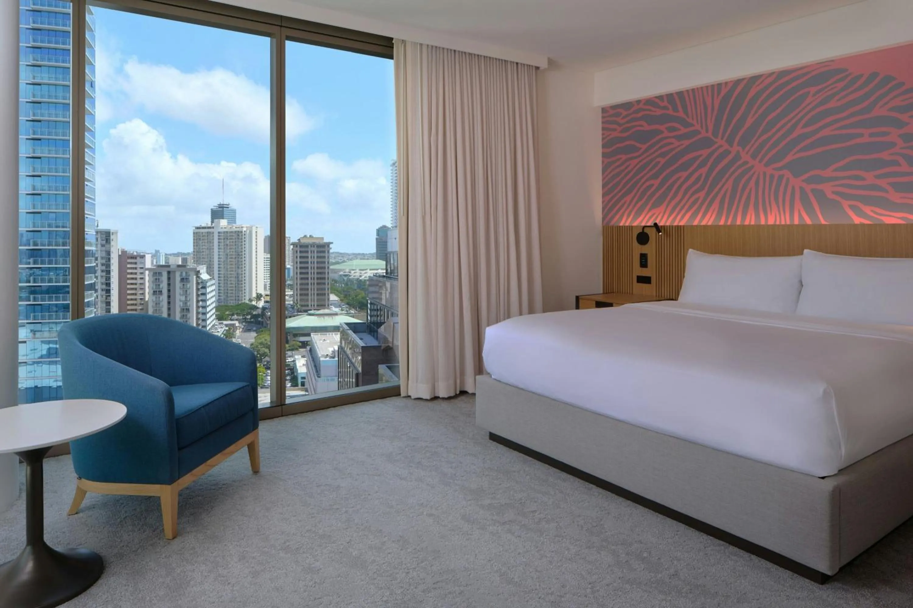 Bedroom, Bed in Renaissance Honolulu Hotel & Spa